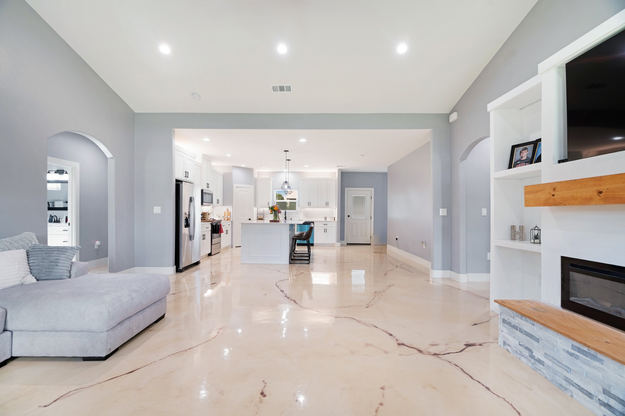 725 Daniel Street