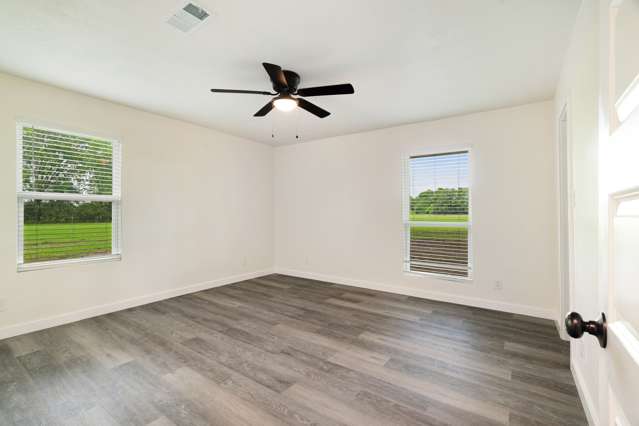 1285 FARM ROAD 196