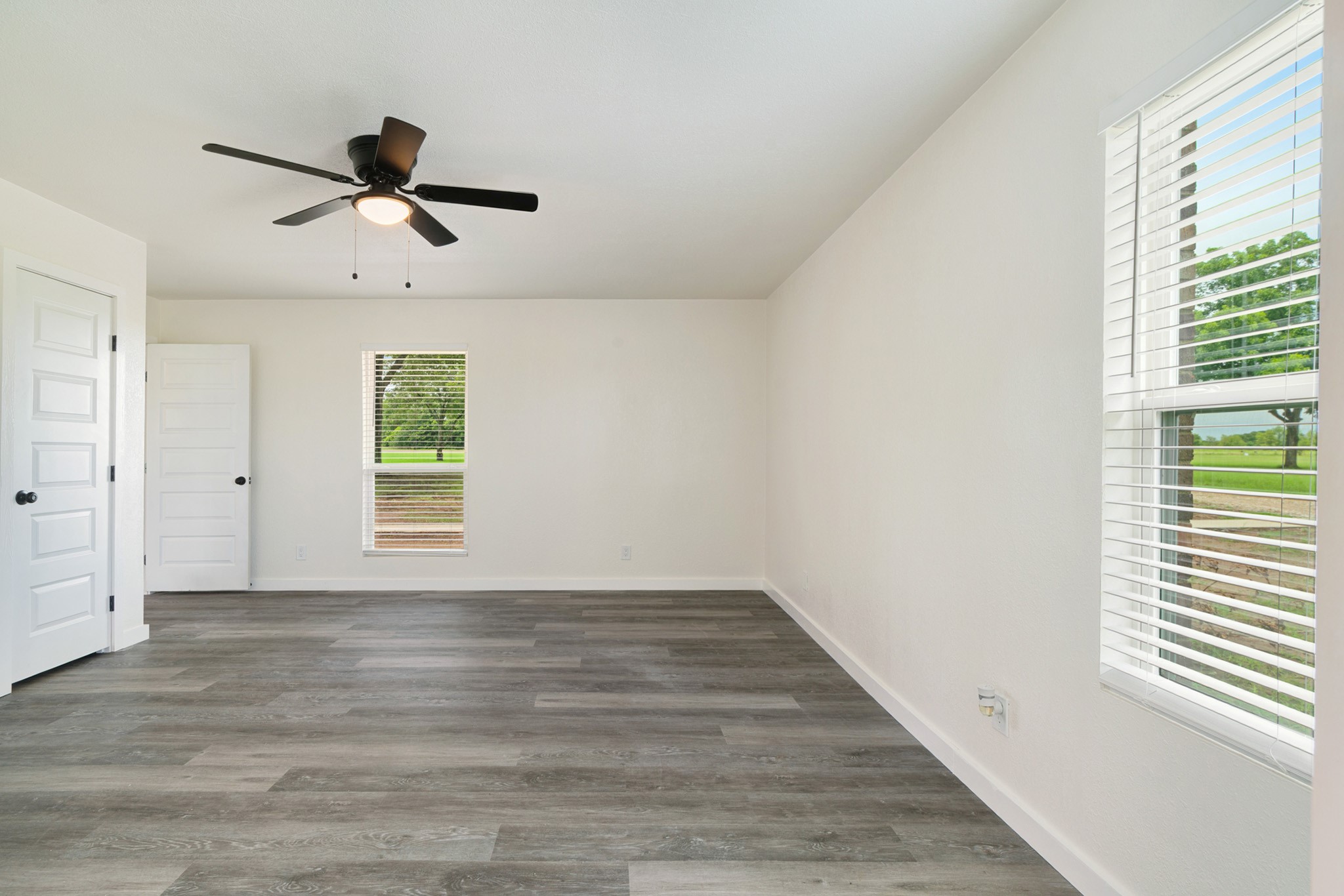 1285 FARM ROAD 196