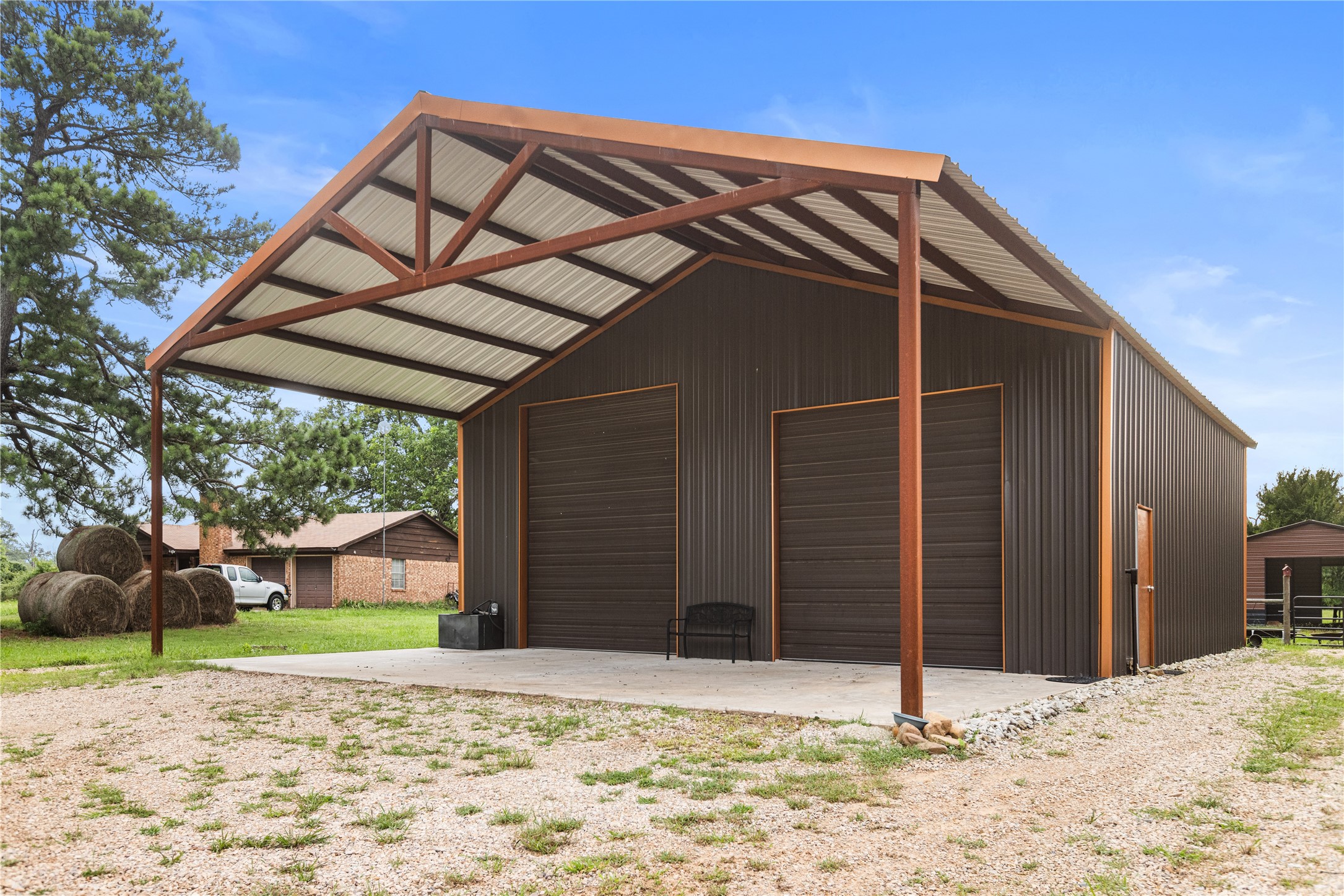 13217 Farm Road 195