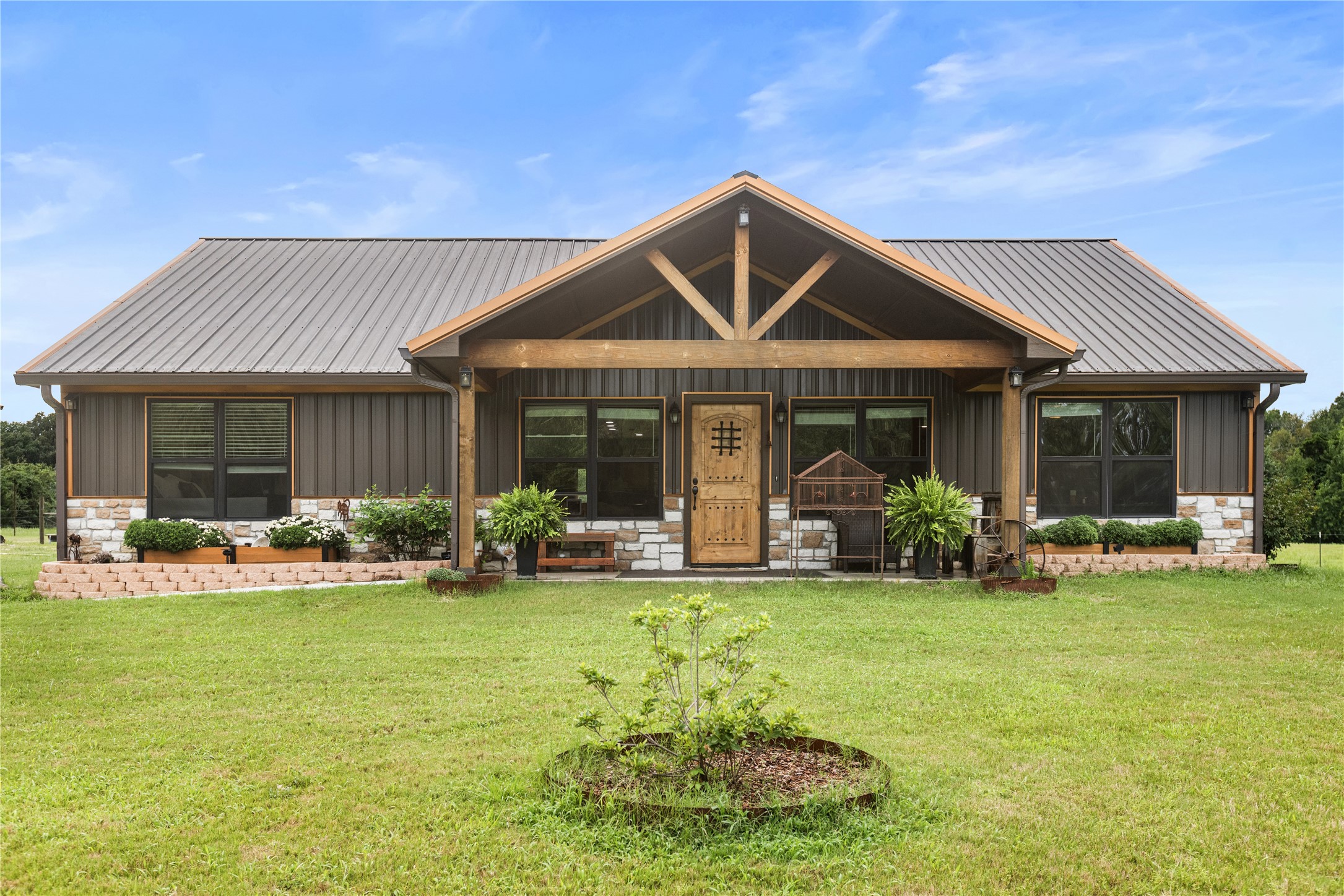 13217 Farm Road 195