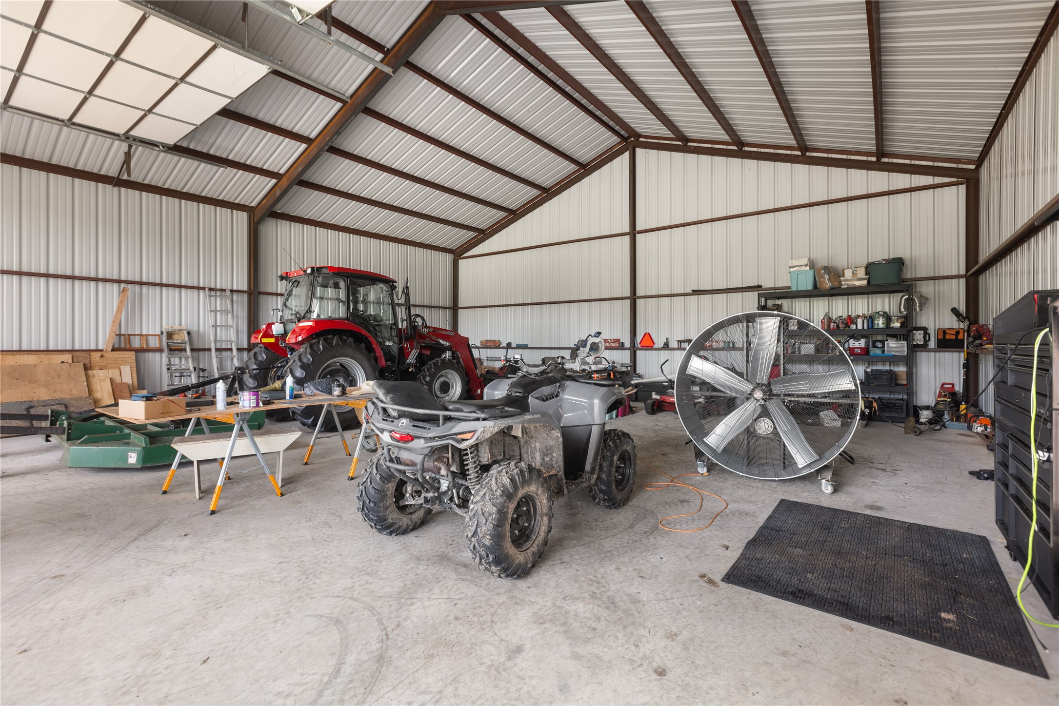 13217 Farm Road 195