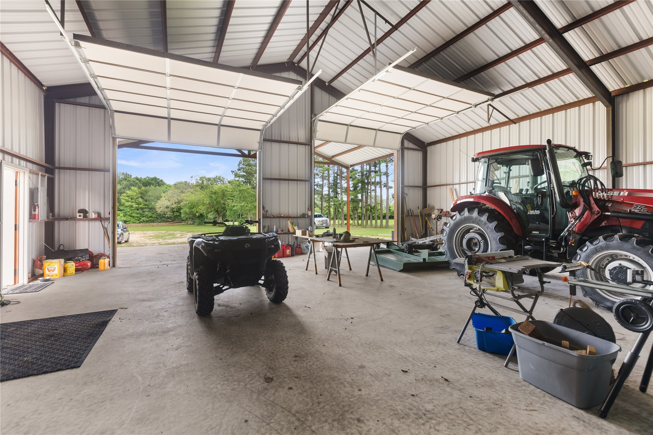 13217 Farm Road 195