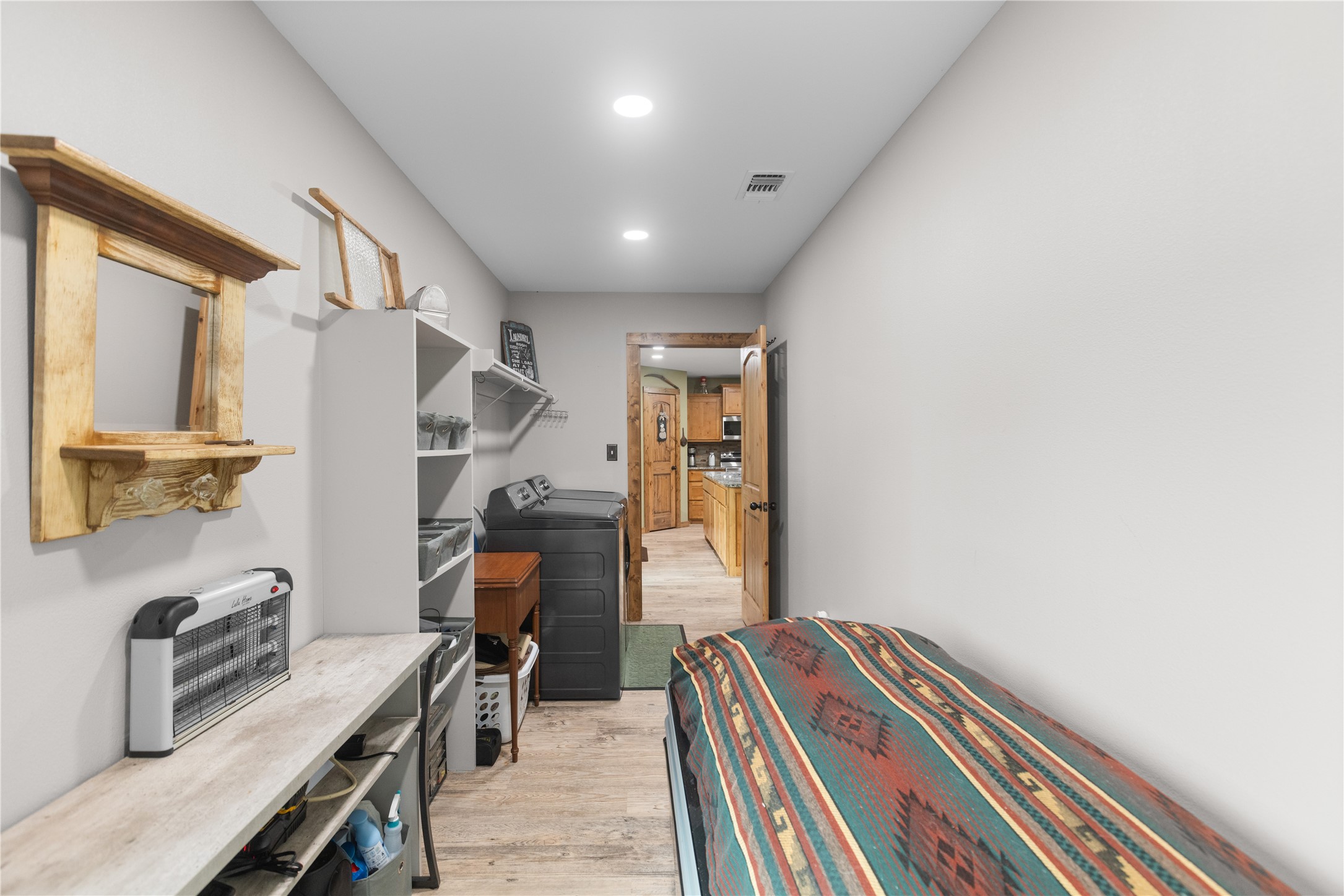 13217 Farm Road 195