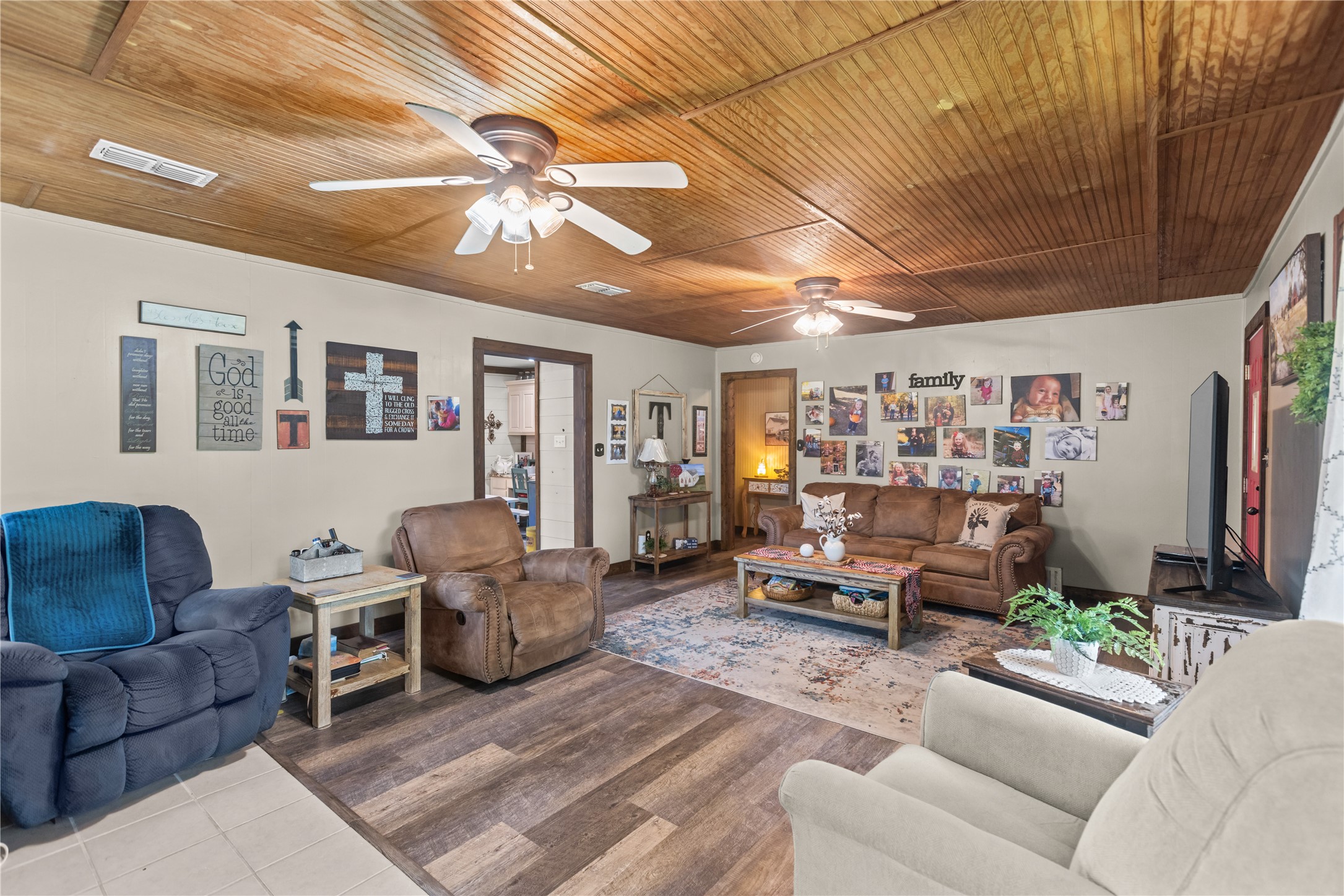 2461 County Road 44800