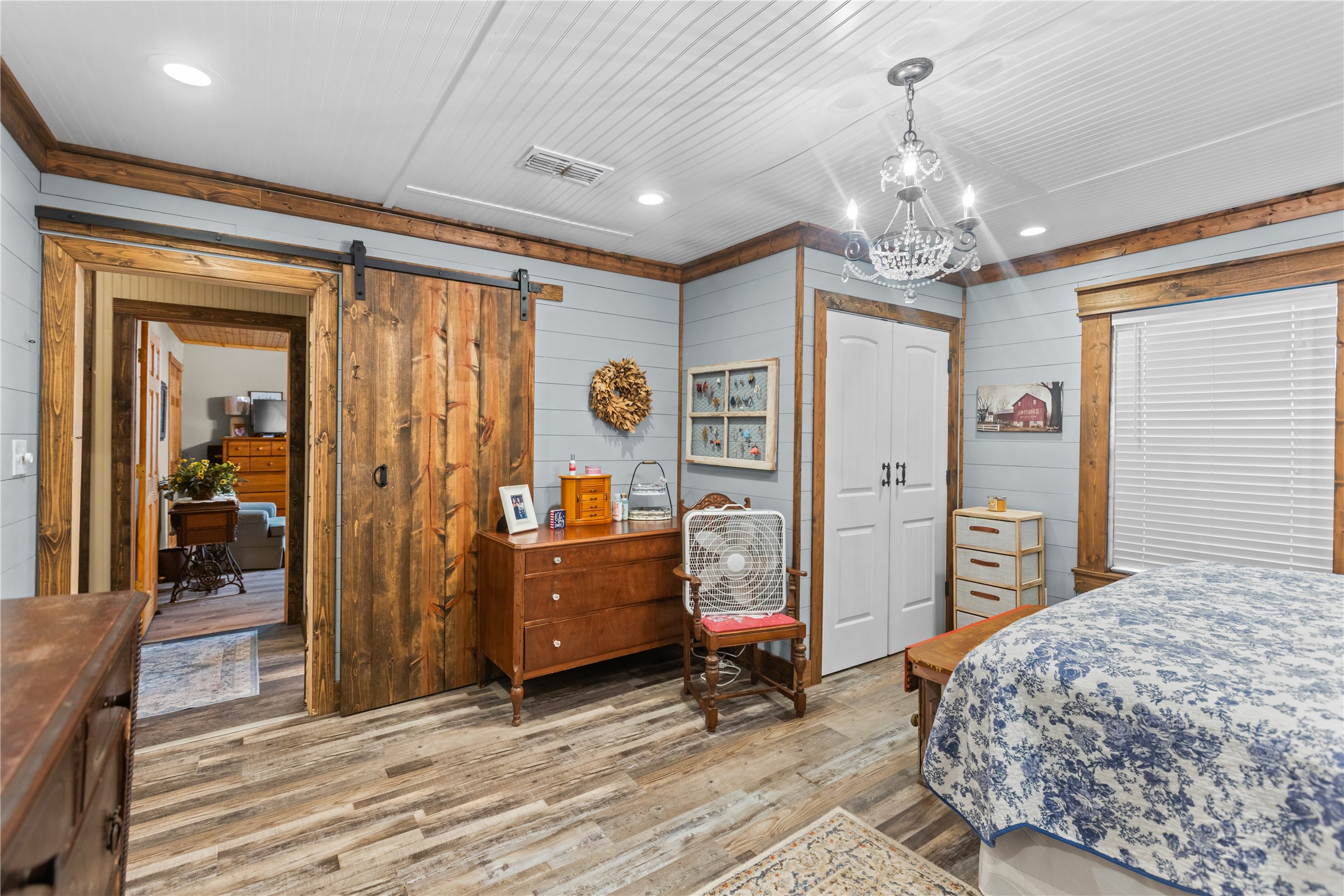 2461 County Road 44800