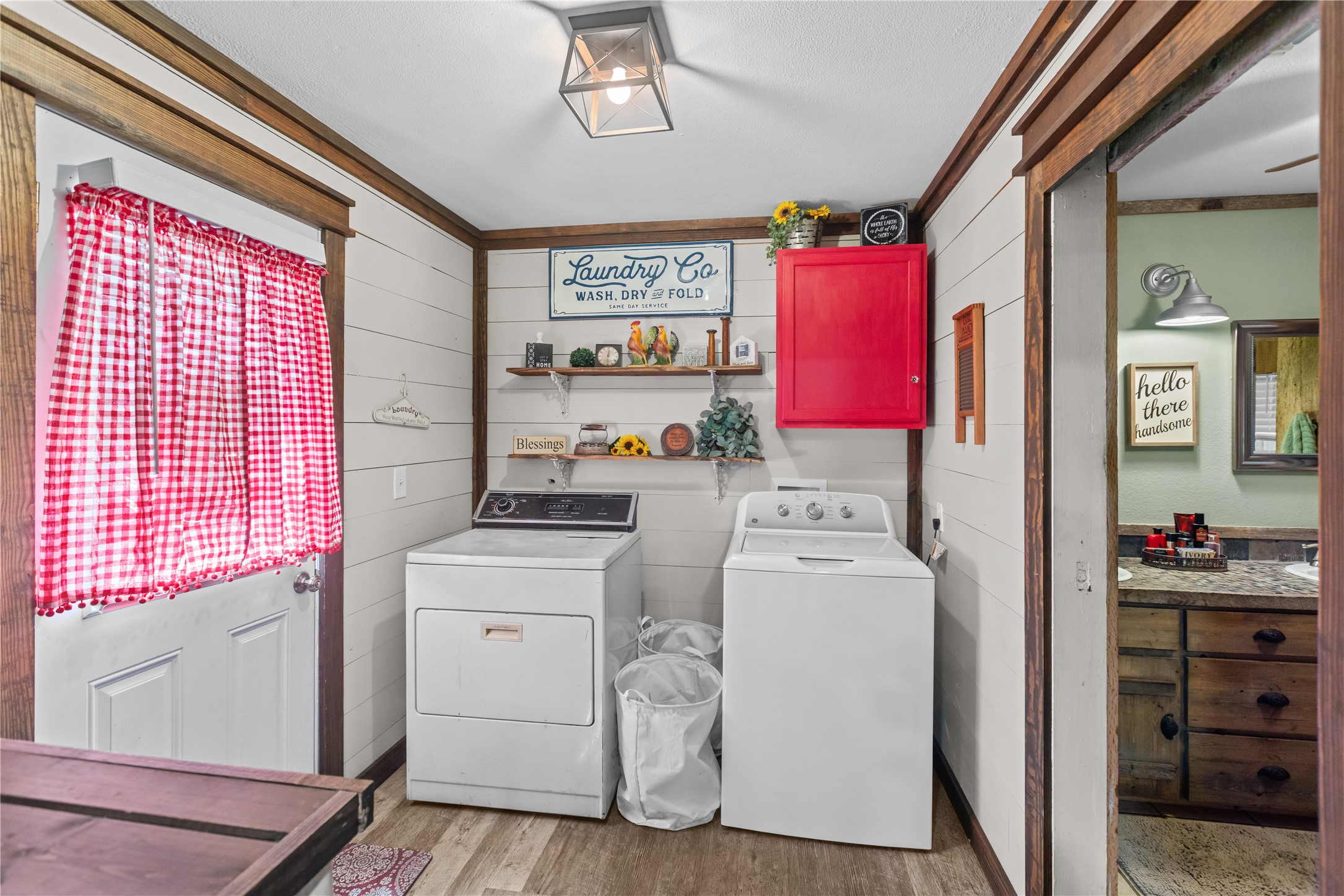 2461 County Road 44800