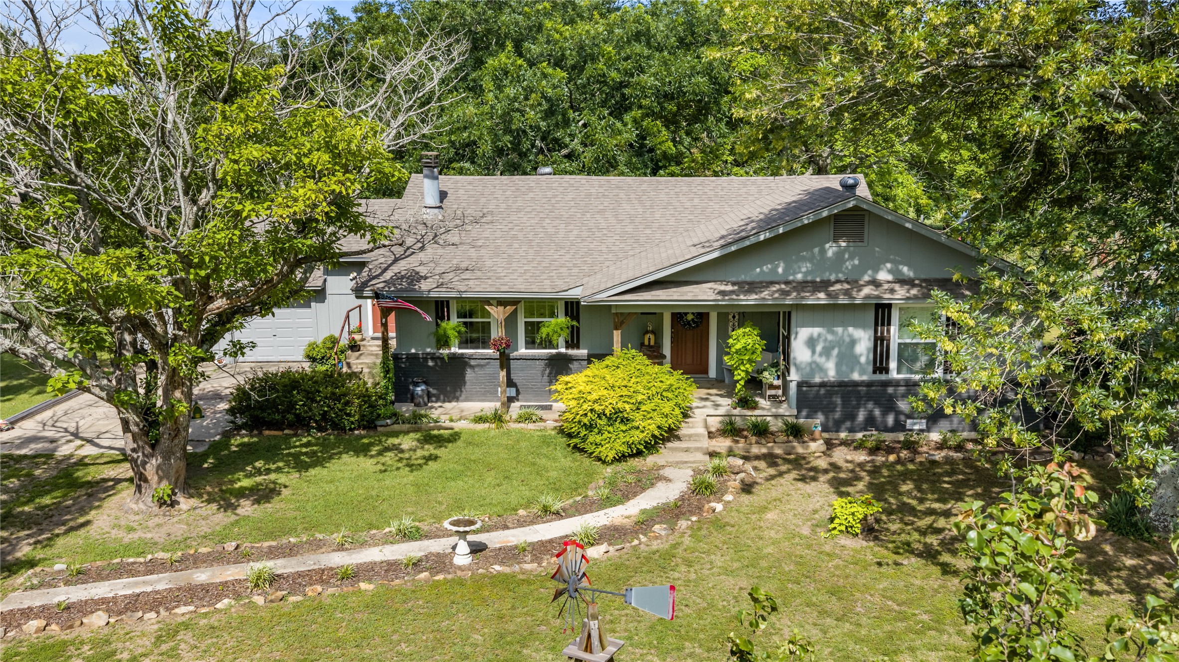 2461 County Road 44800