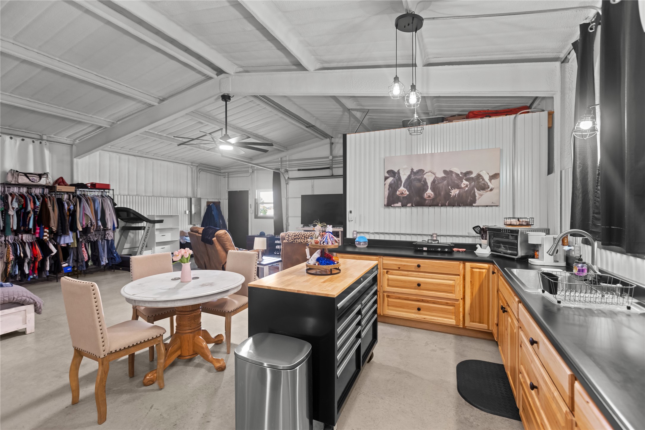 7122 Farm Road 1499