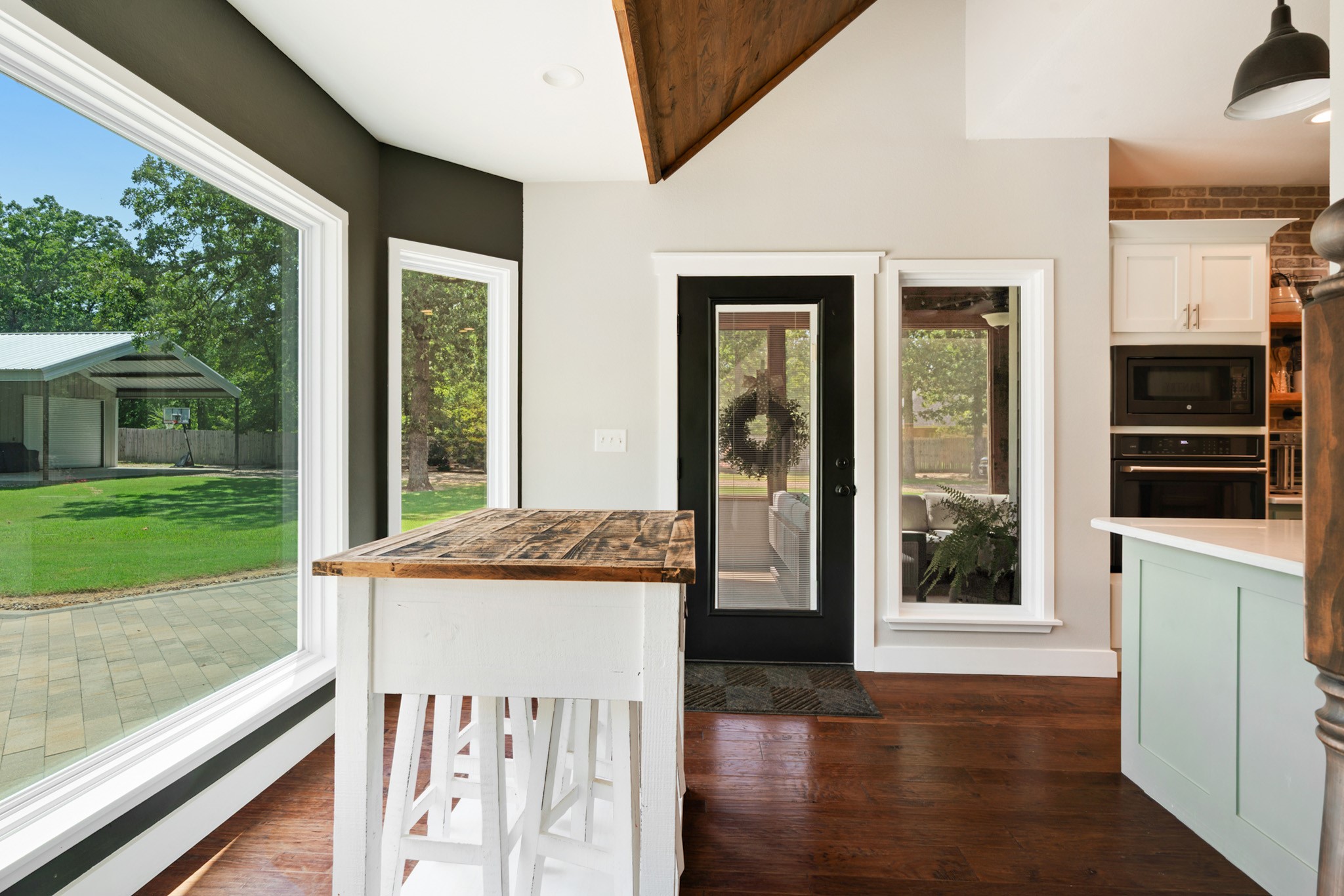 12234 Farm Road 195