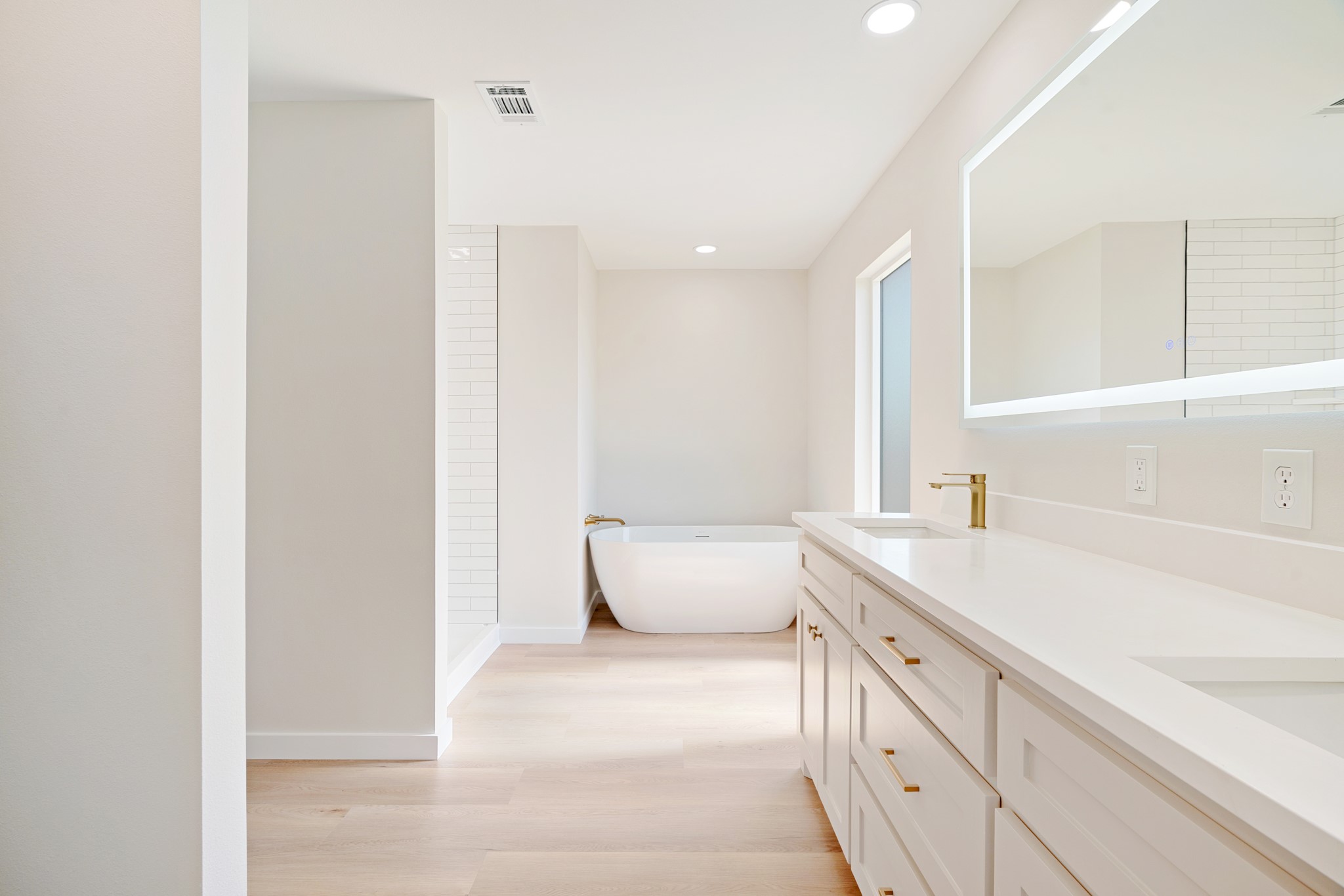 43 PRIVATE ROAD 33039