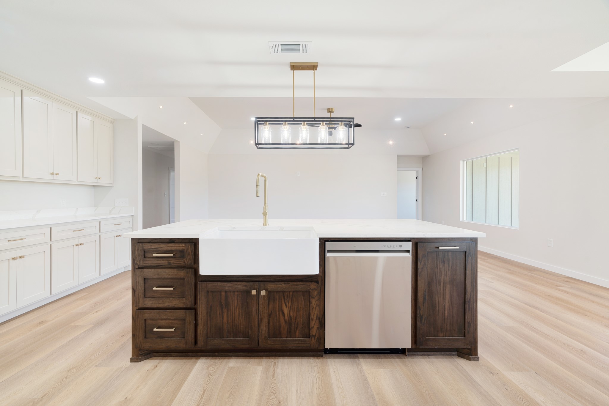 43 PRIVATE ROAD 33039