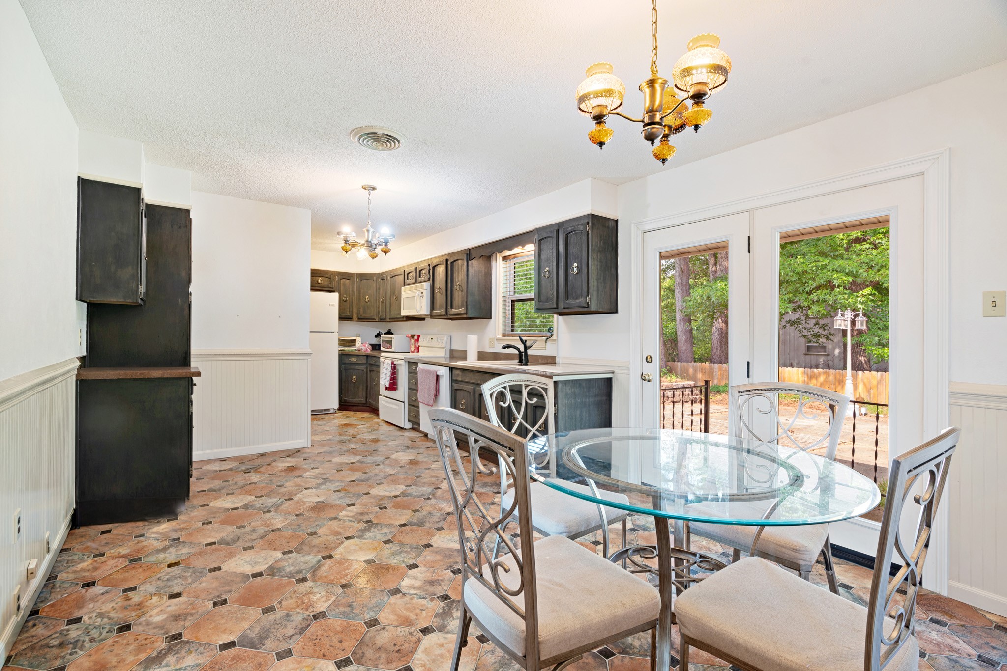 160 NW 28th Street