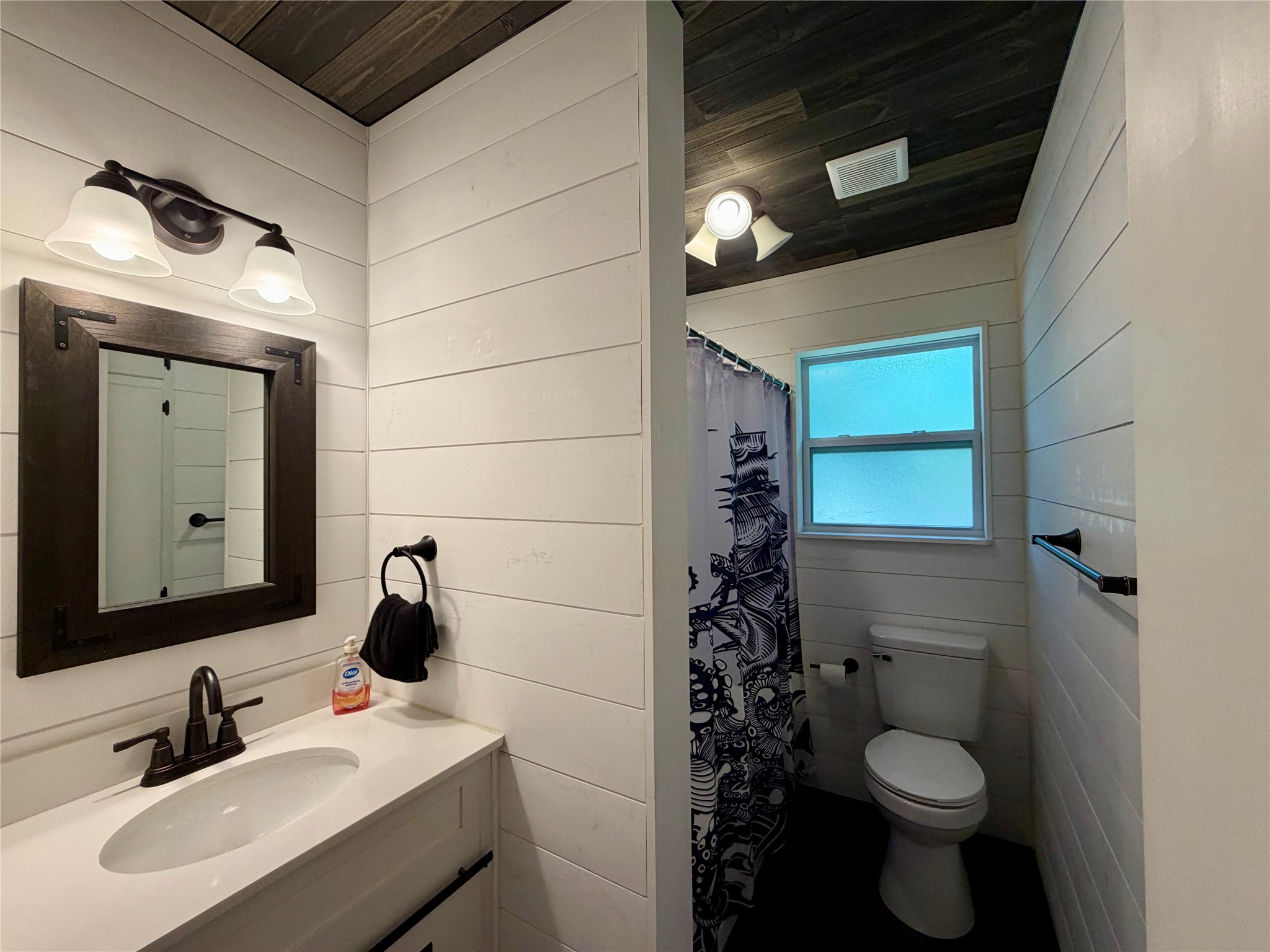 160 NW 28th Street