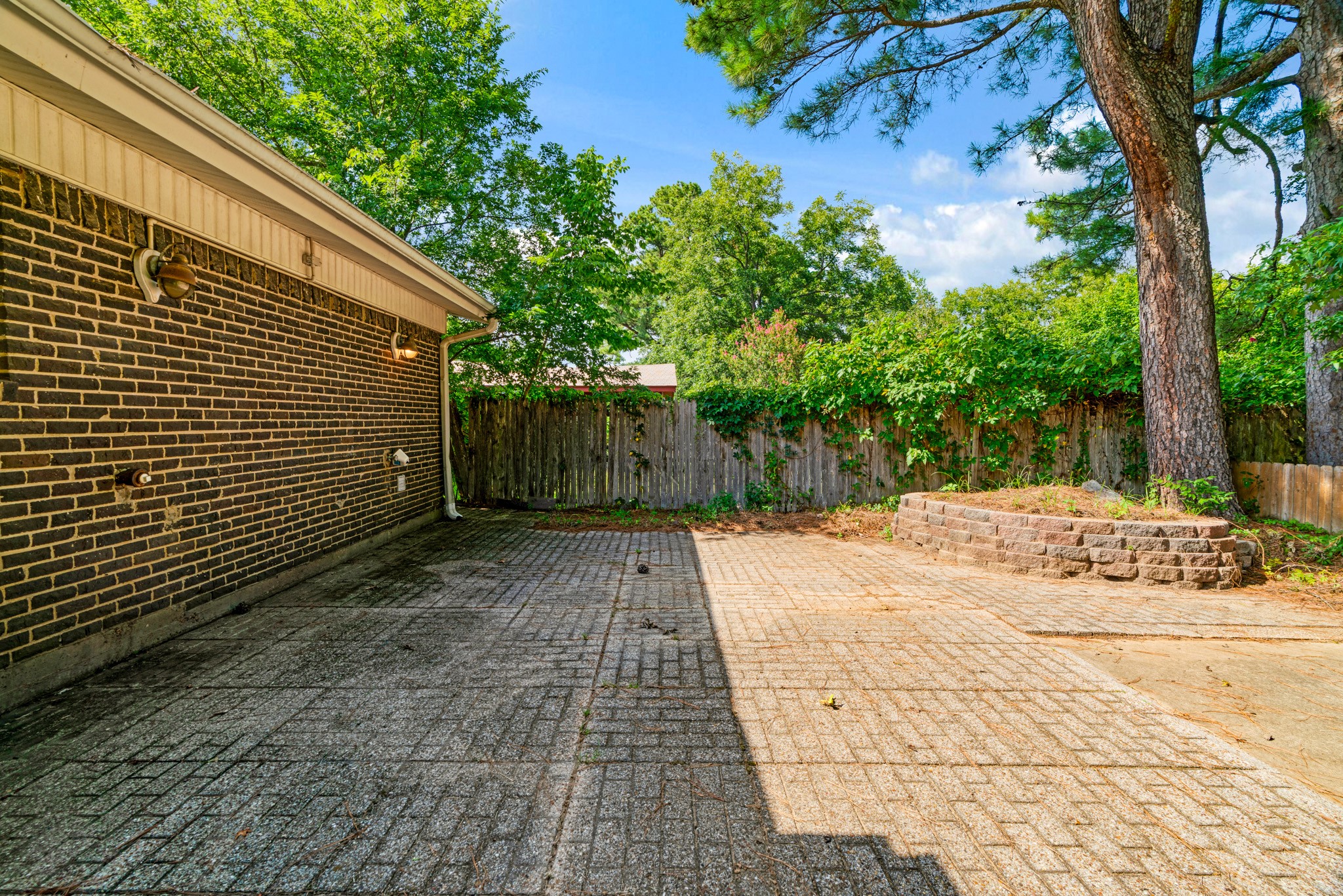 160 NW 28th Street