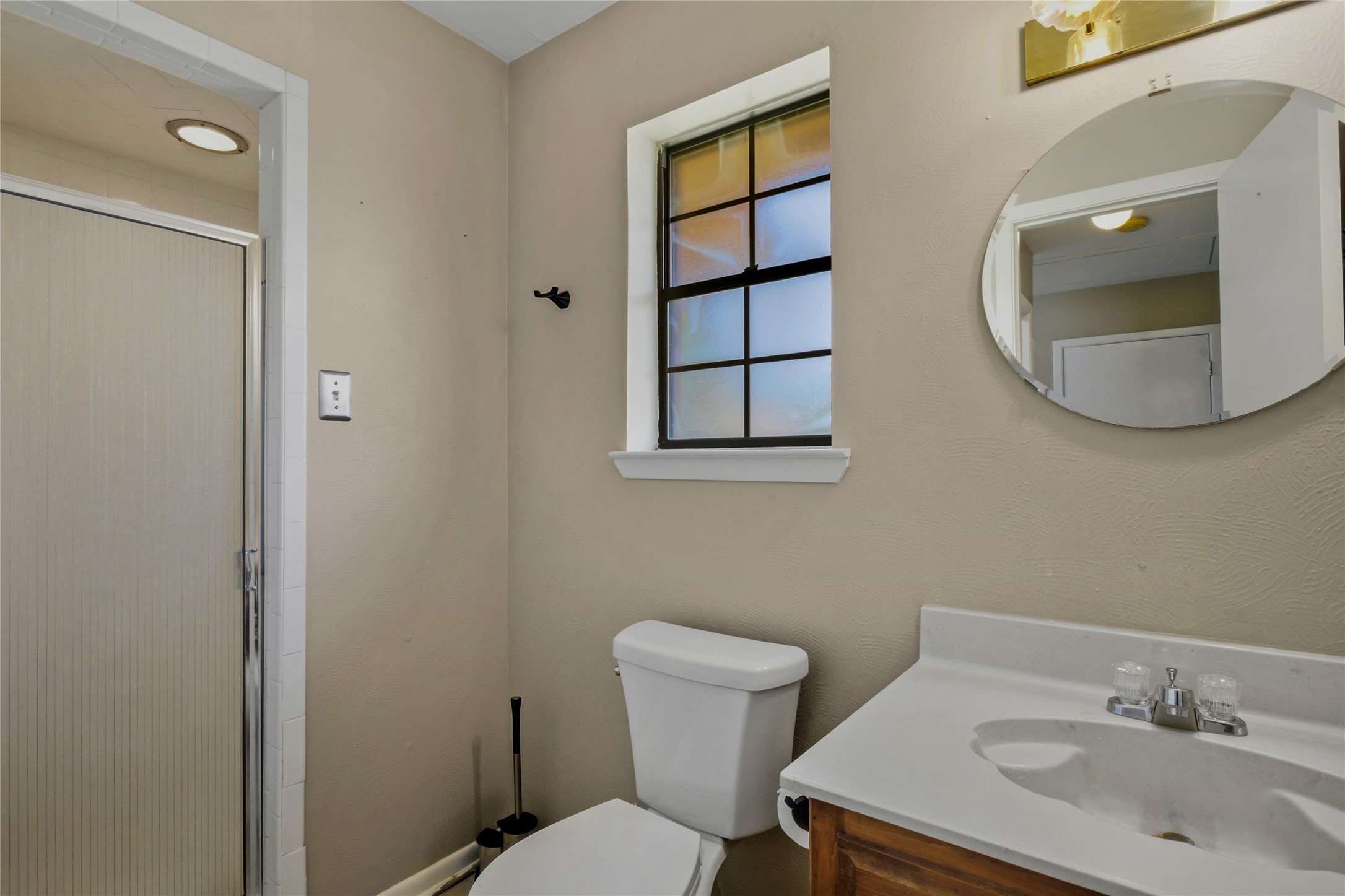 1610 Archer Circle