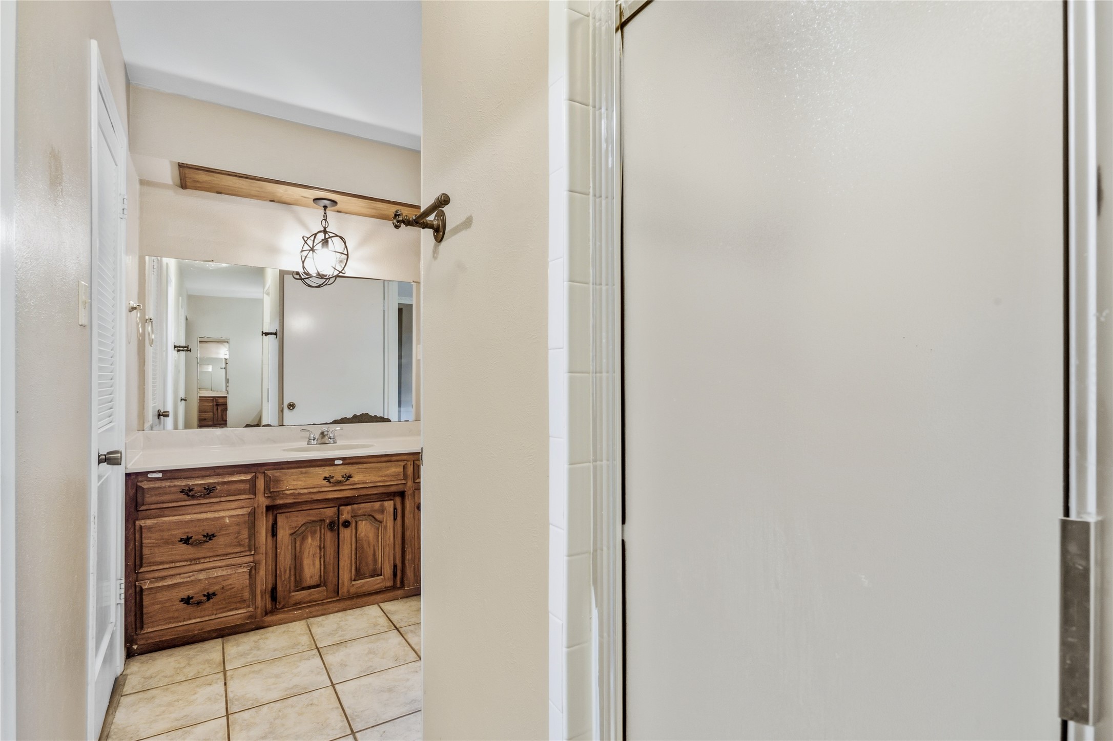 1610 Archer Circle