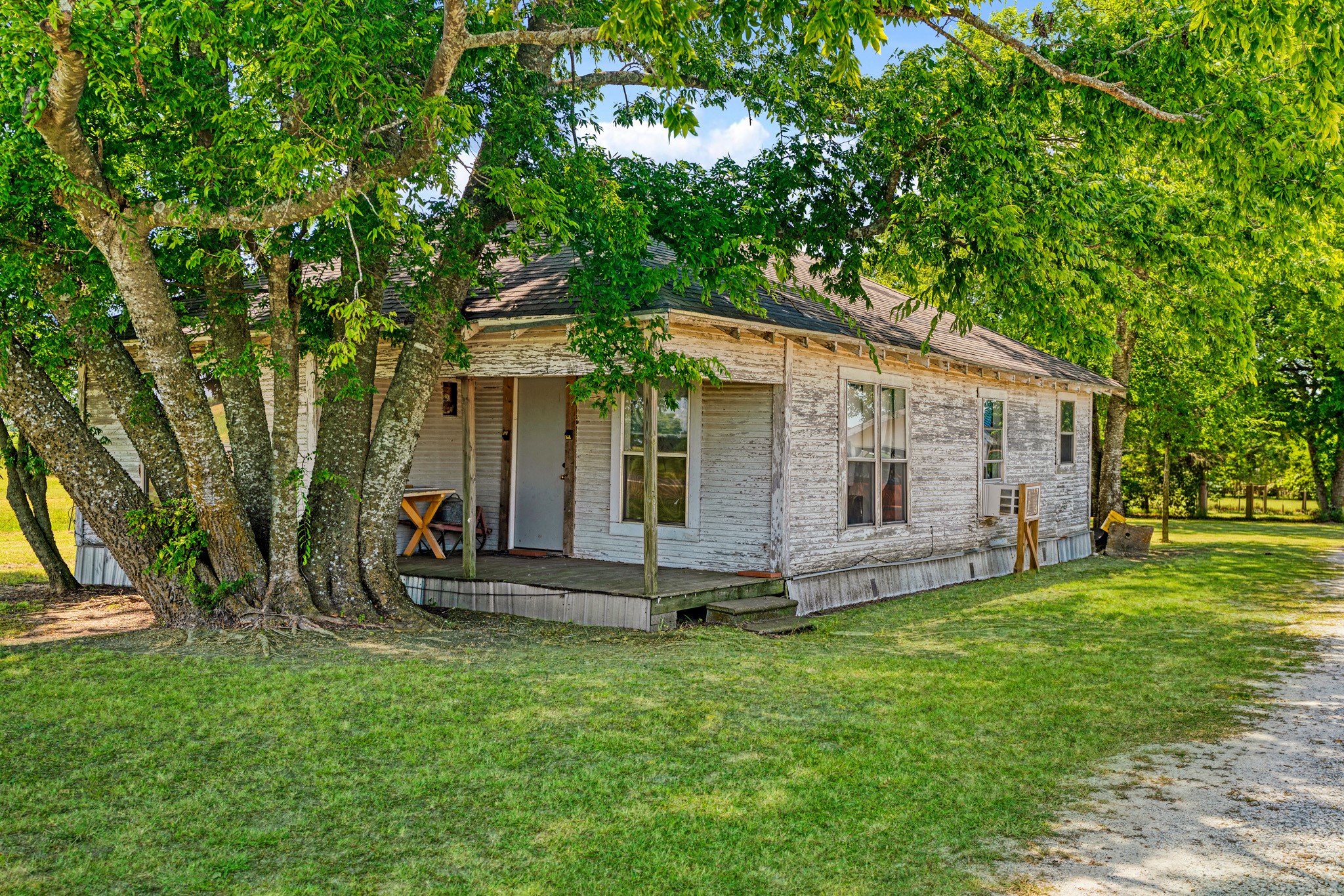 2606 Farm Road 412