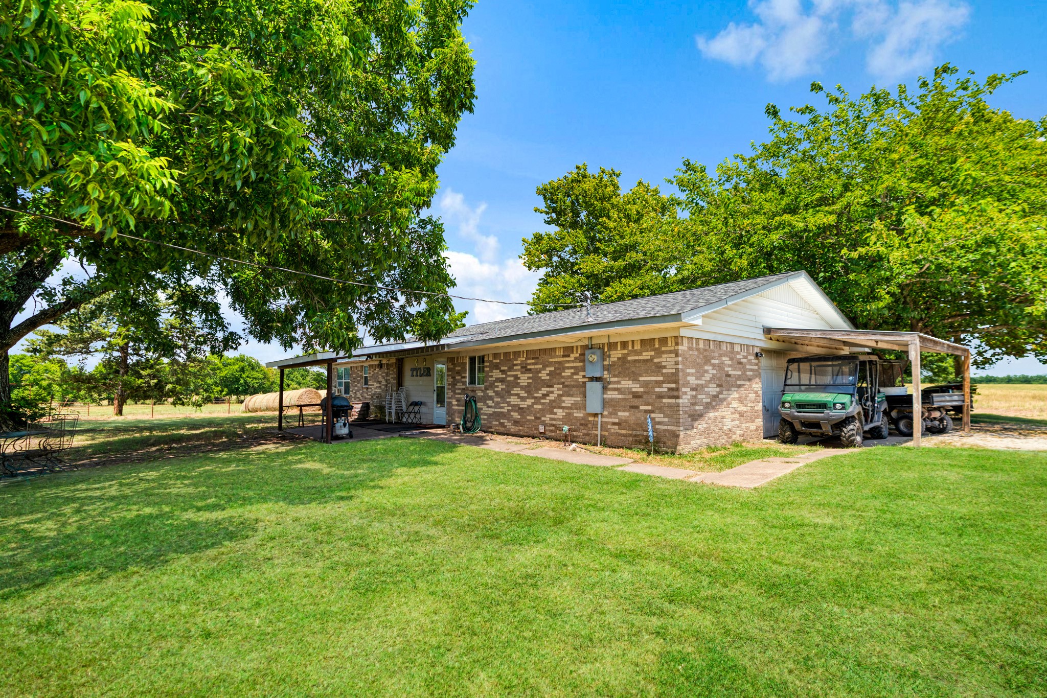 2606 Farm Road 412