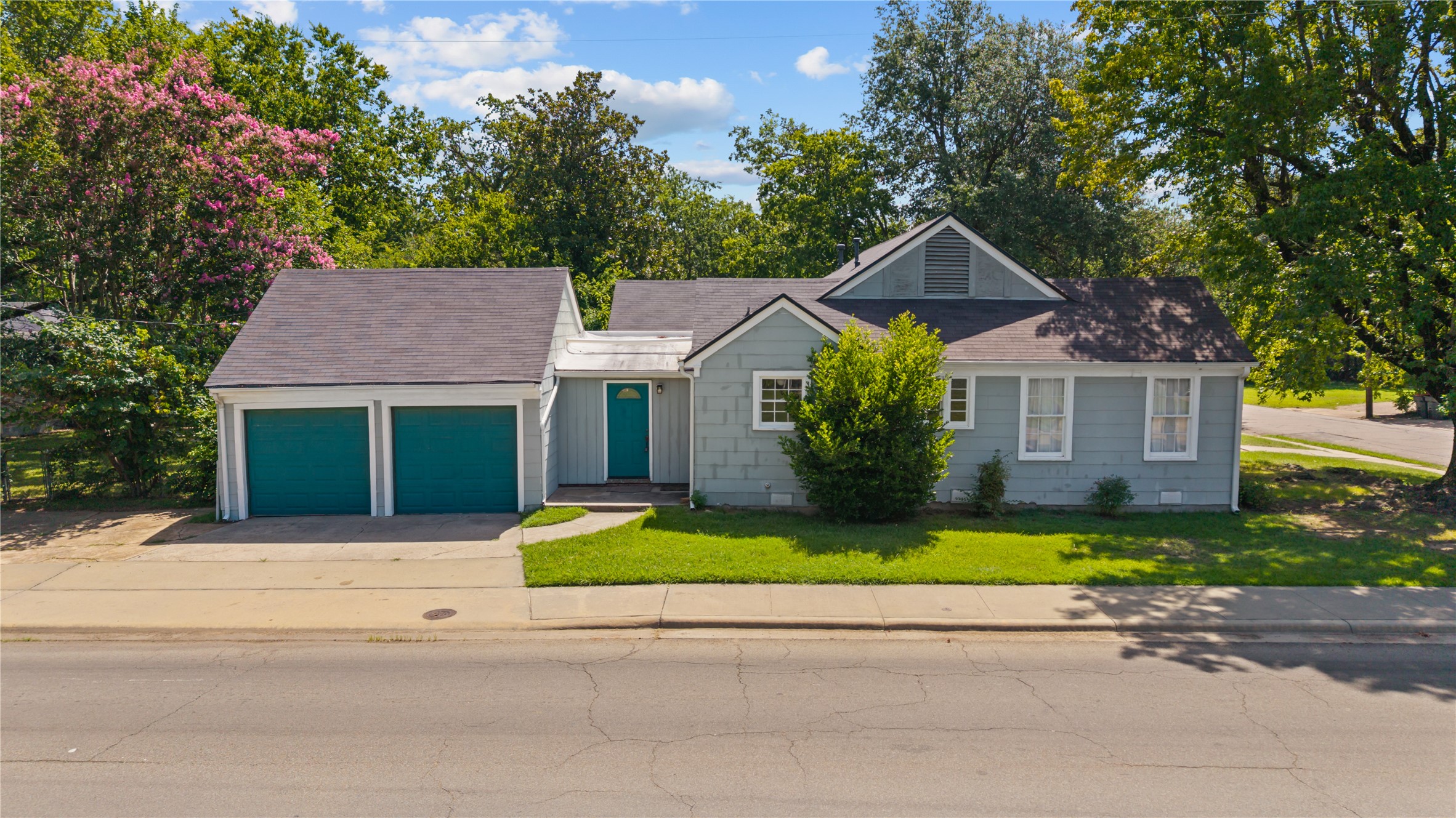650 W Kaufman Street