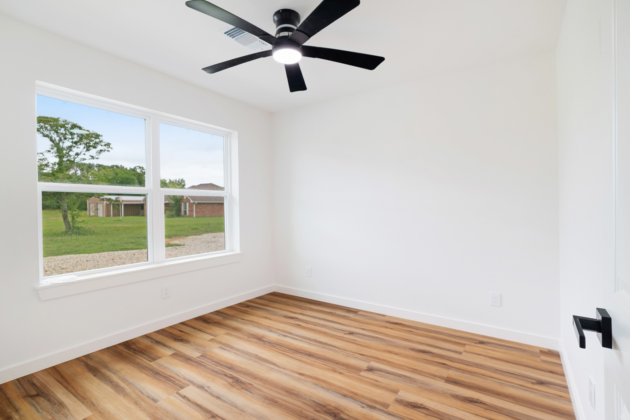 19 PRIVATE ROAD 35995