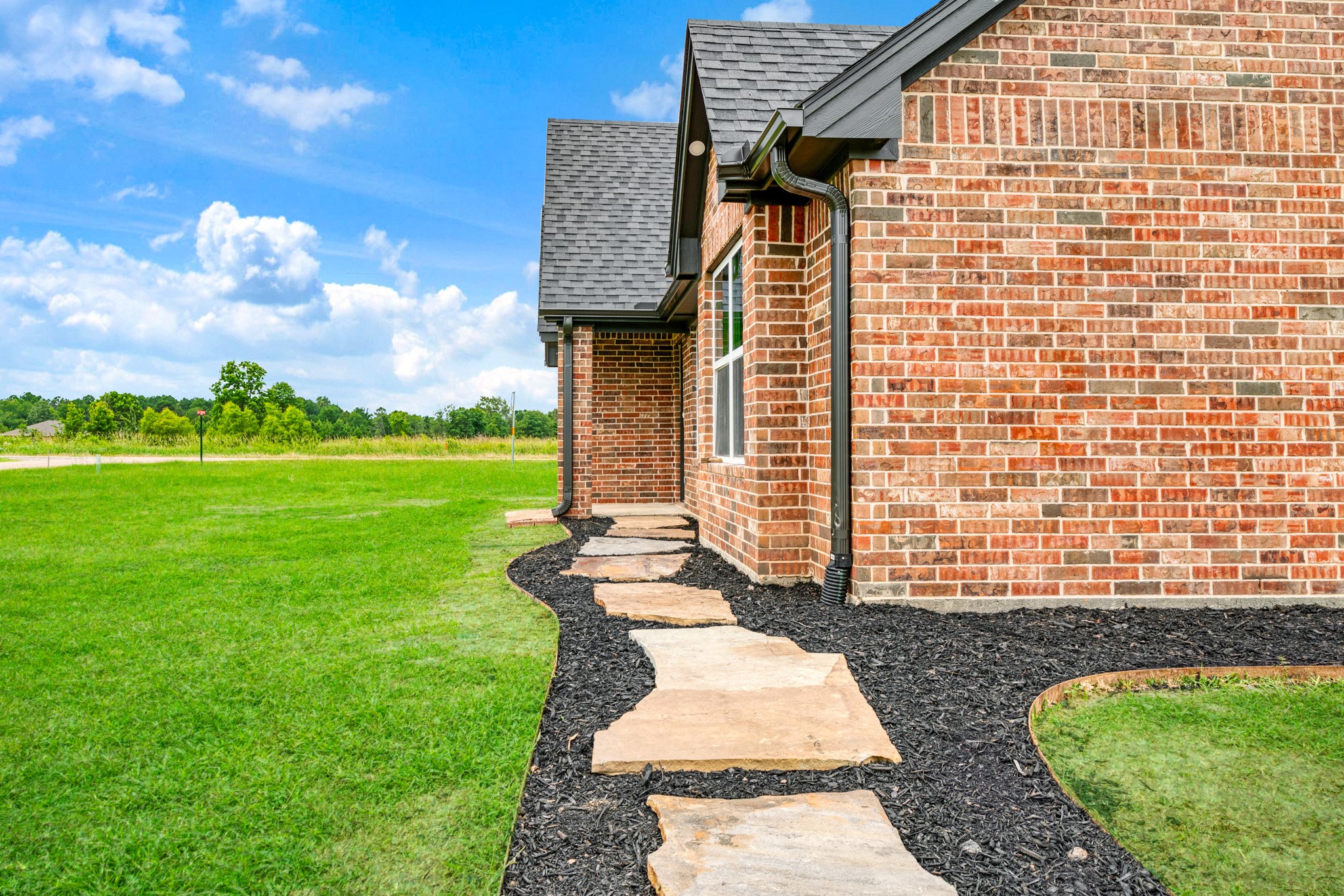 19 PRIVATE ROAD 35995