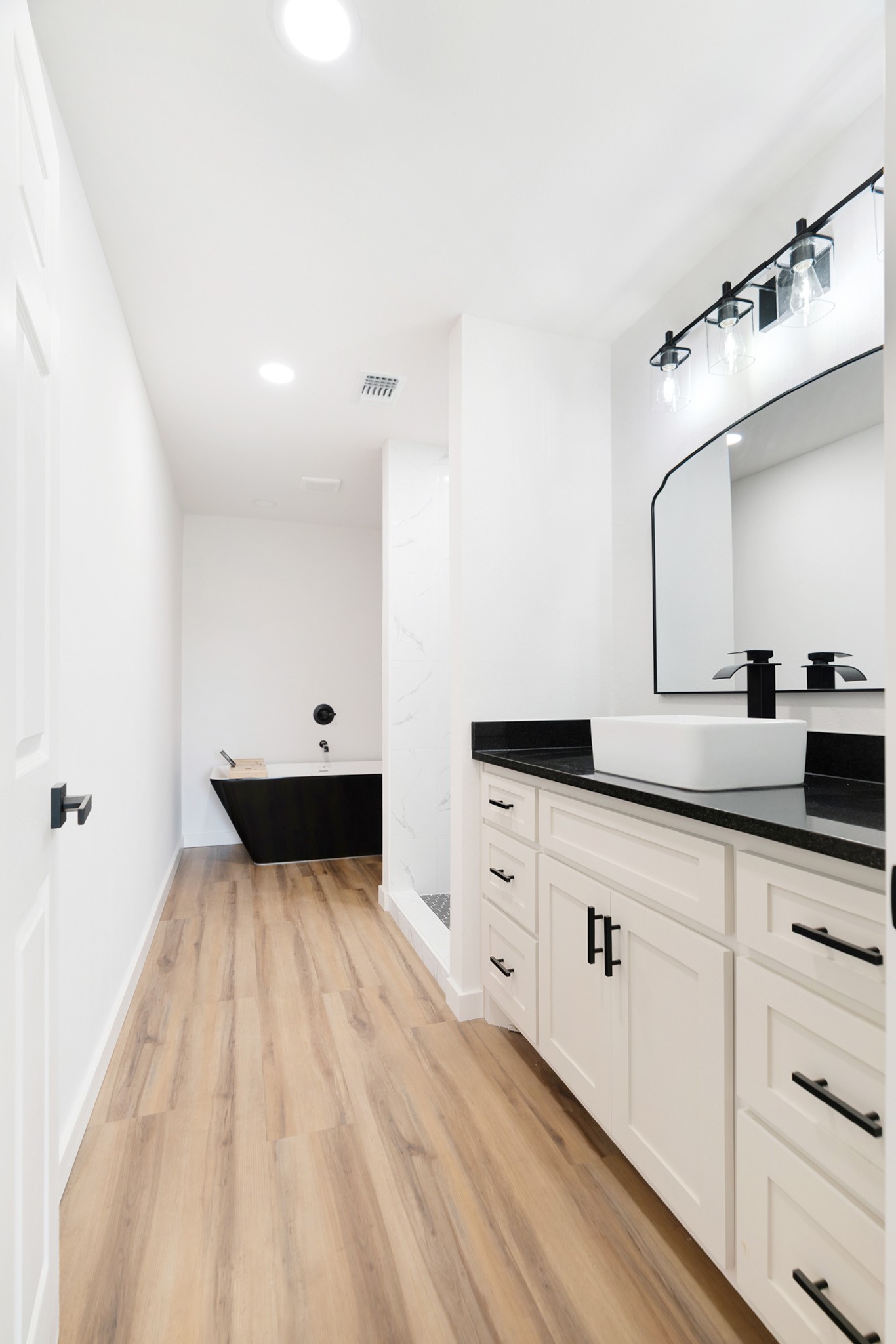19 PRIVATE ROAD 35995