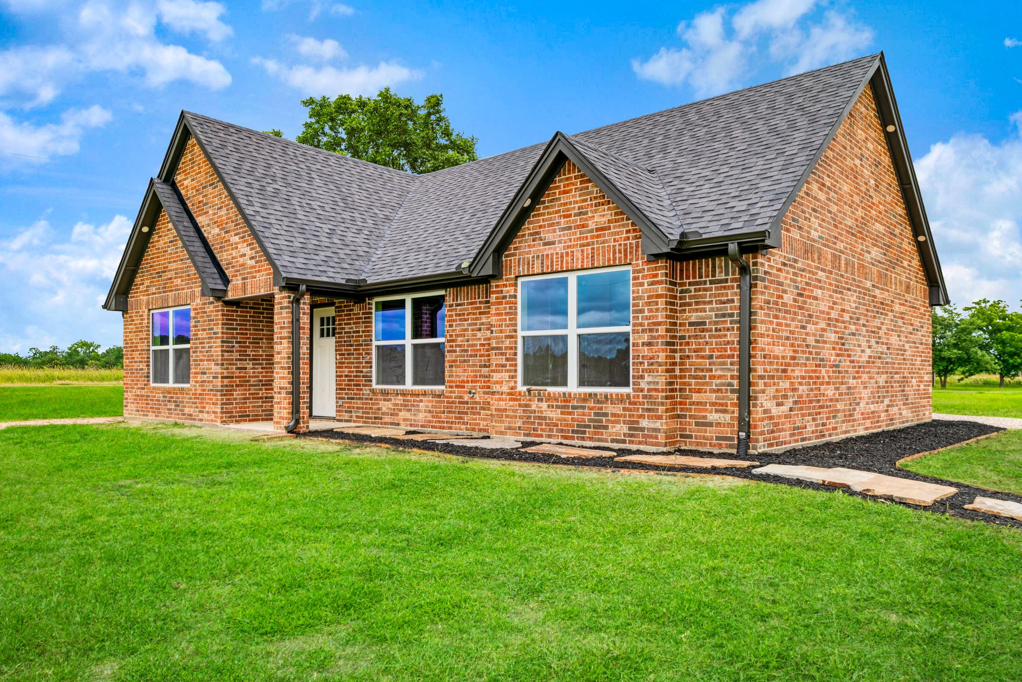 19 PRIVATE ROAD 35995