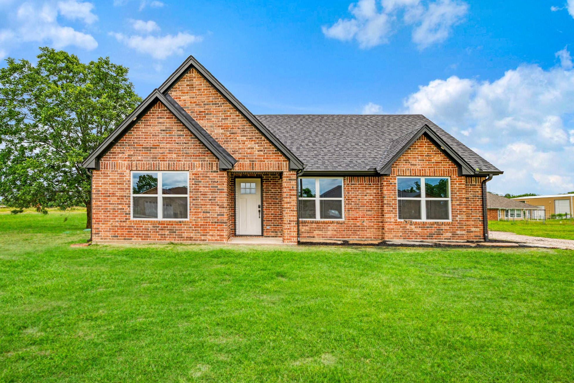 19 PRIVATE ROAD 35995