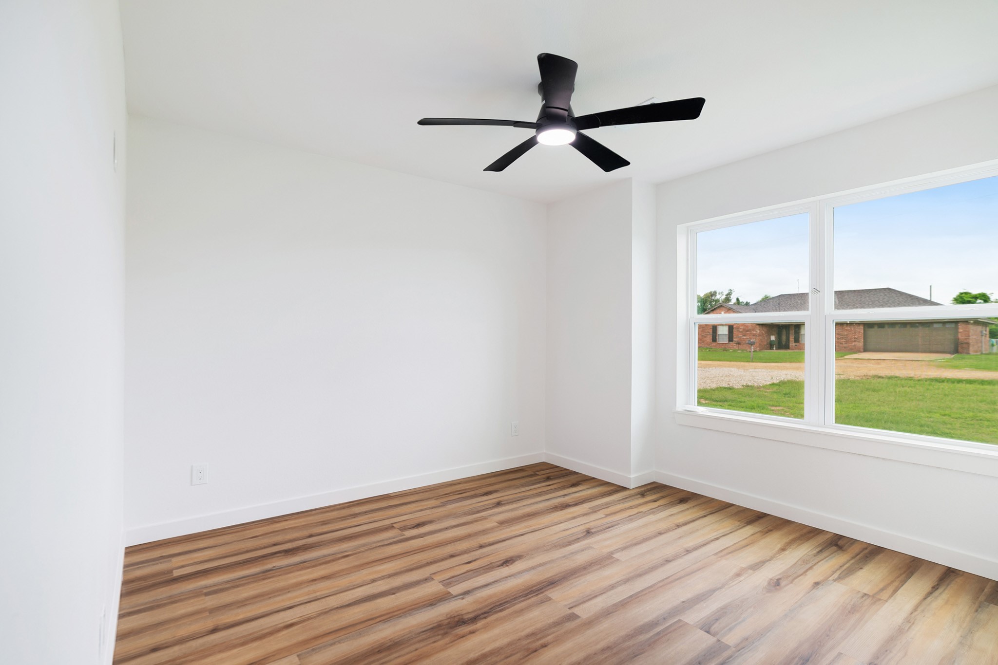 19 PRIVATE ROAD 35995