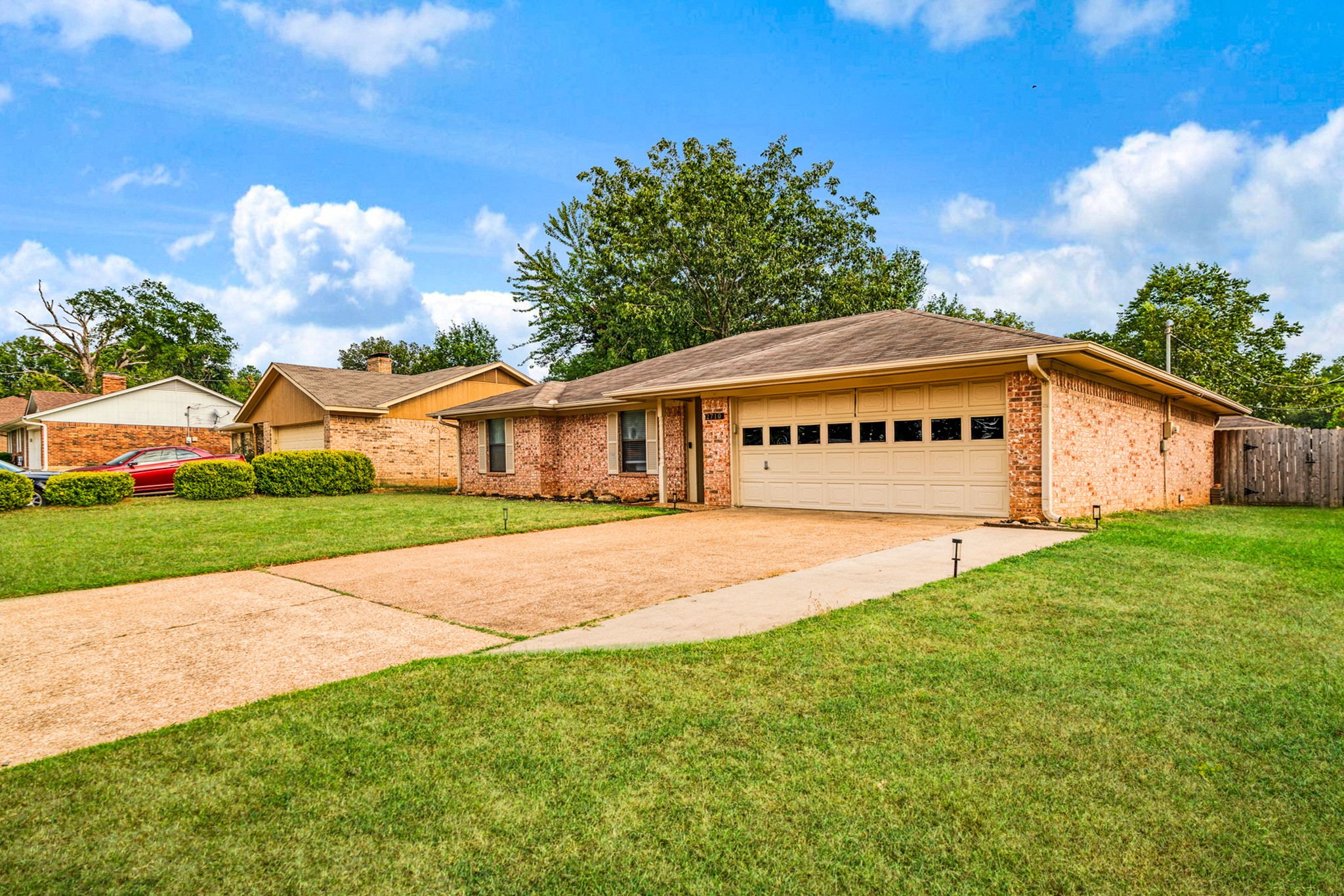 2710 Ballard Drive