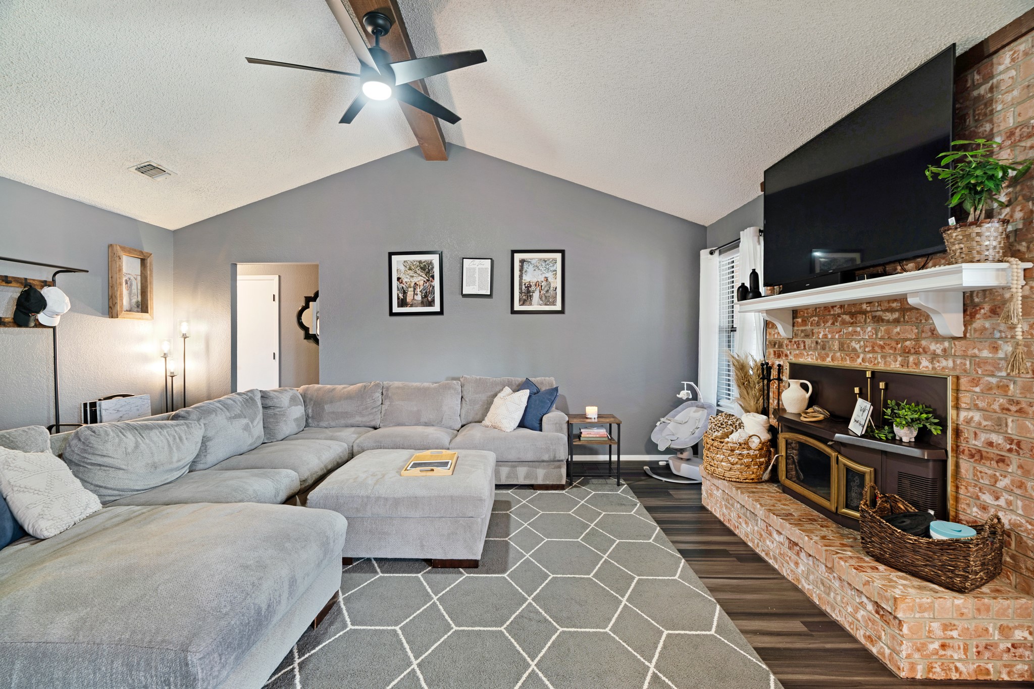 2710 Ballard Drive