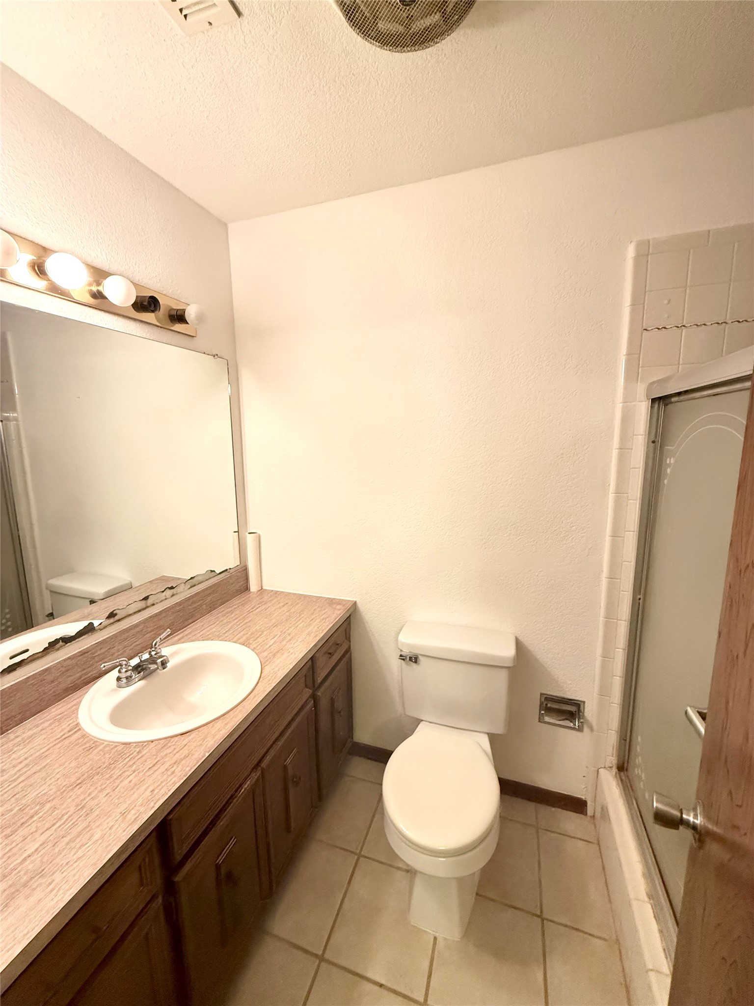 701 W 9TH Street