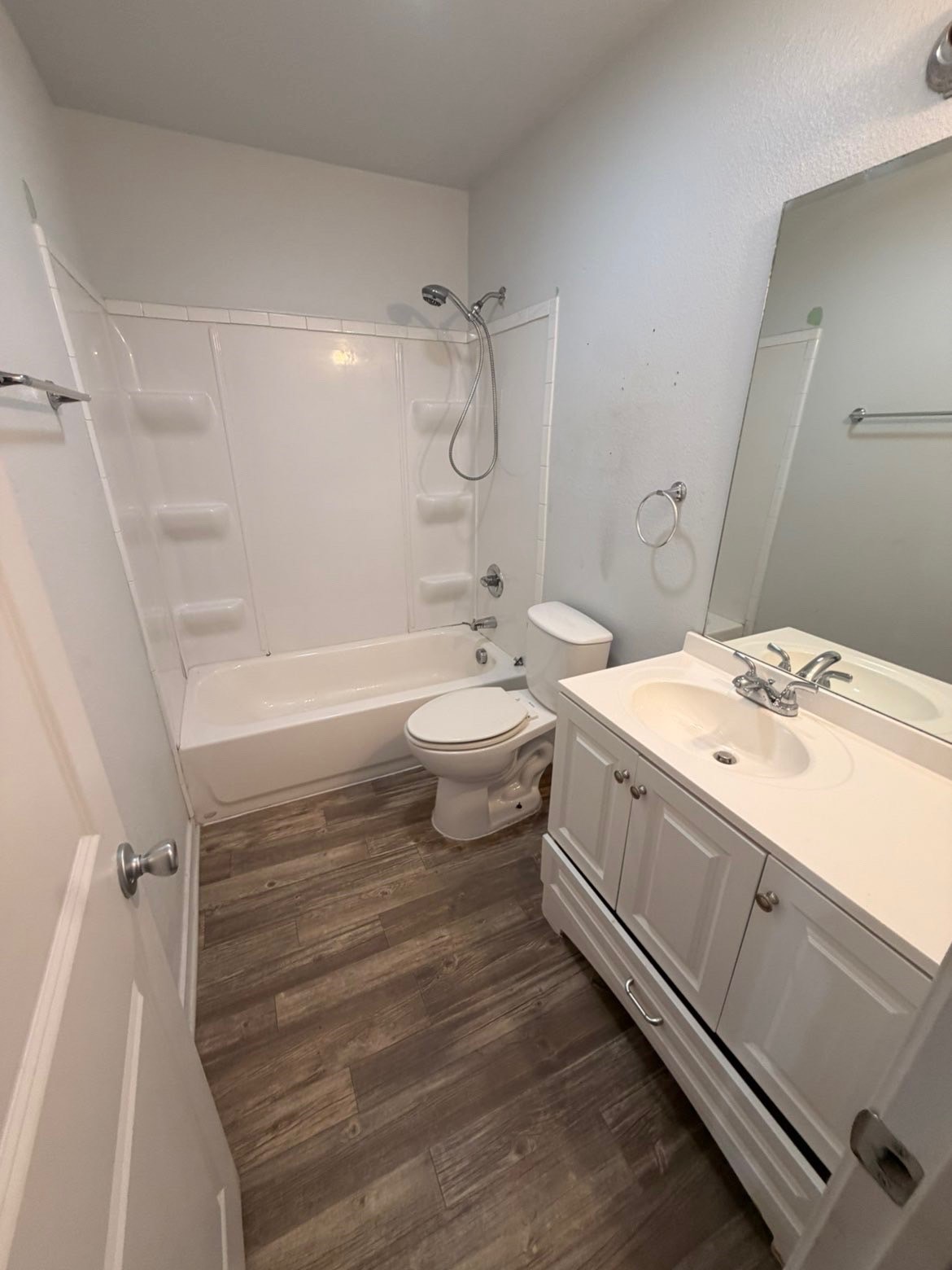 2905 Clarksville Street 208