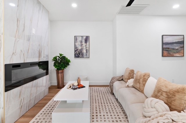 210 CHATEAU PLACE