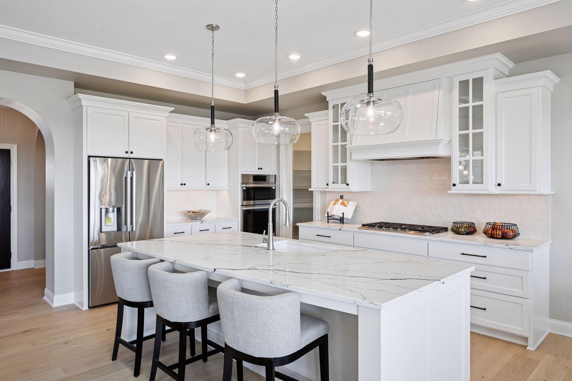9085 Mills Lane
