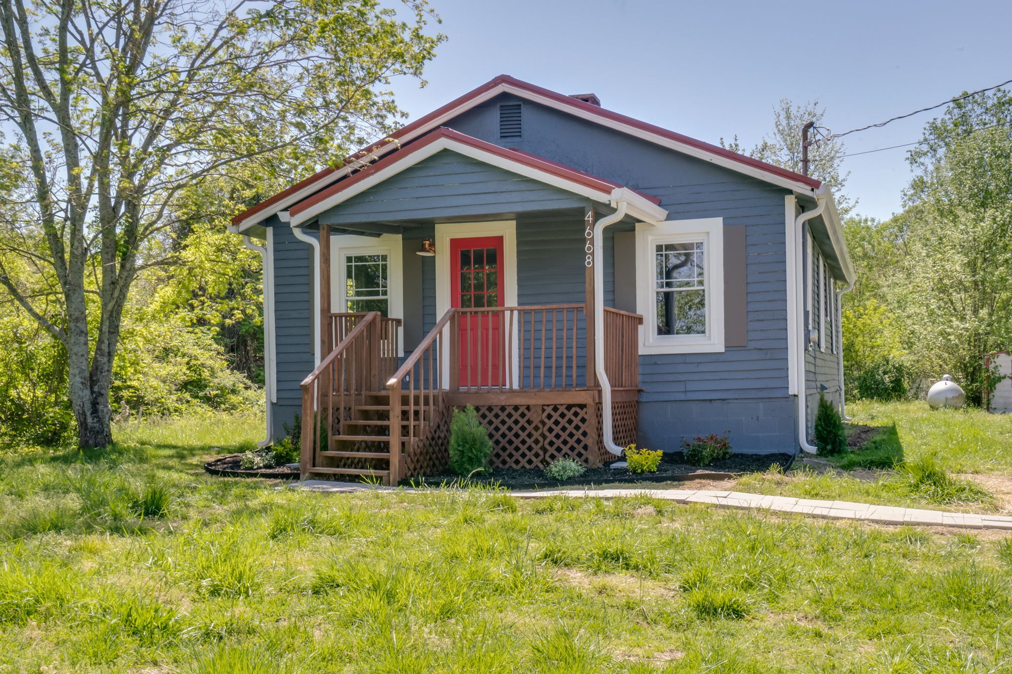 4668 Chestnut Ridge Rd