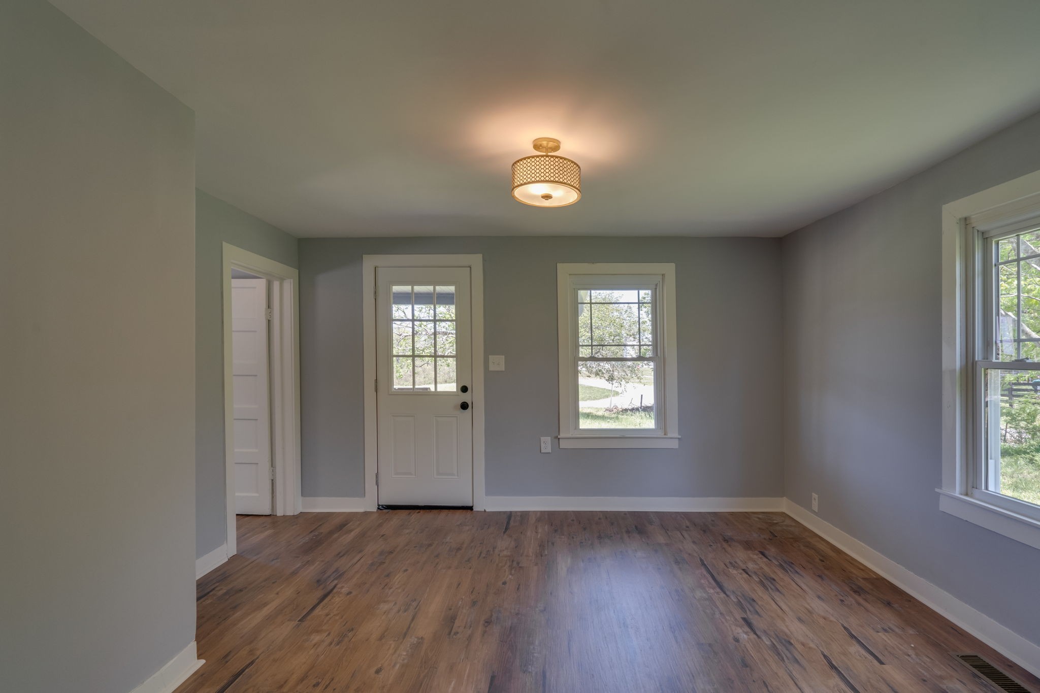 4668 Chestnut Ridge Rd