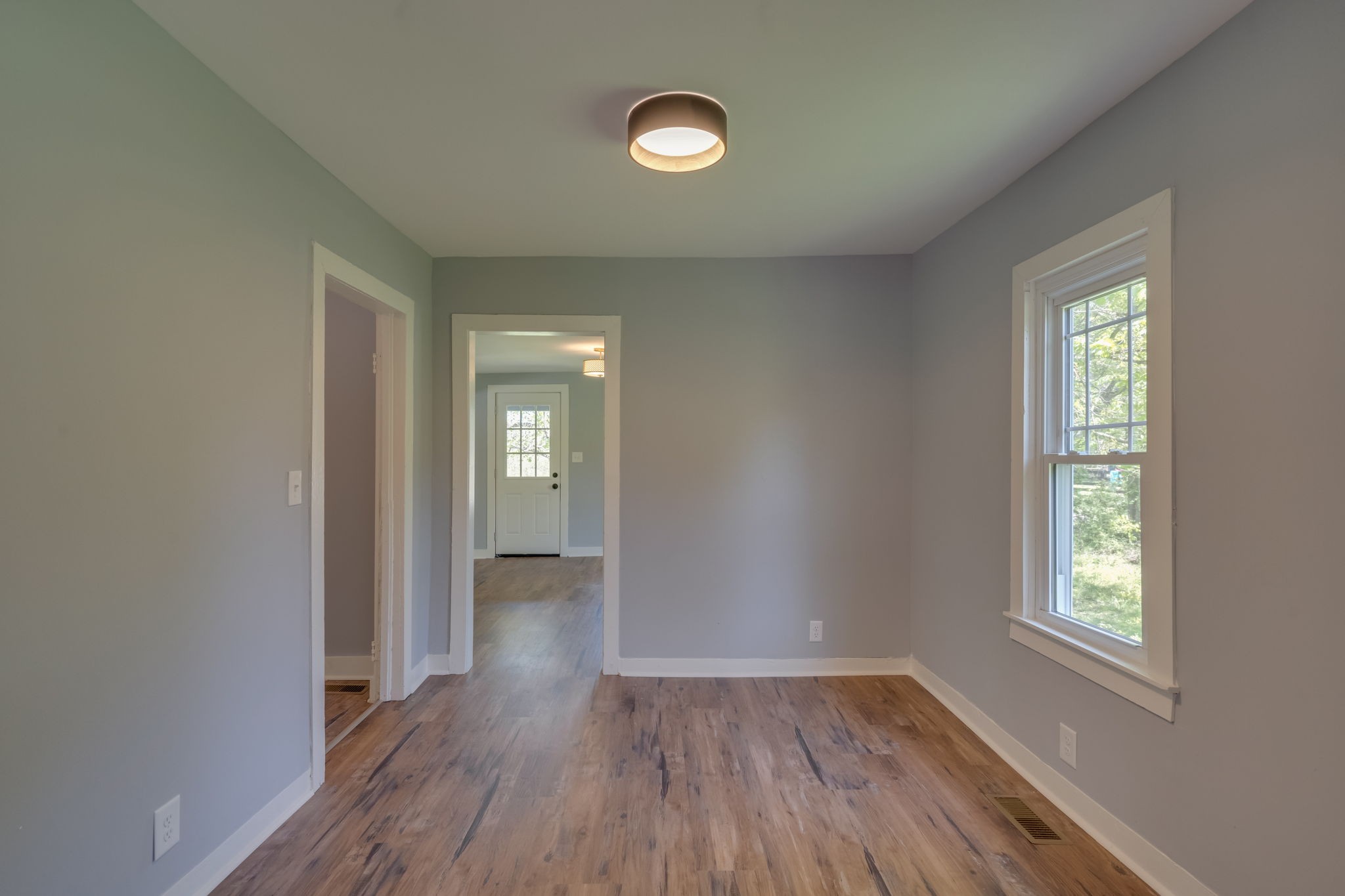 4668 Chestnut Ridge Rd