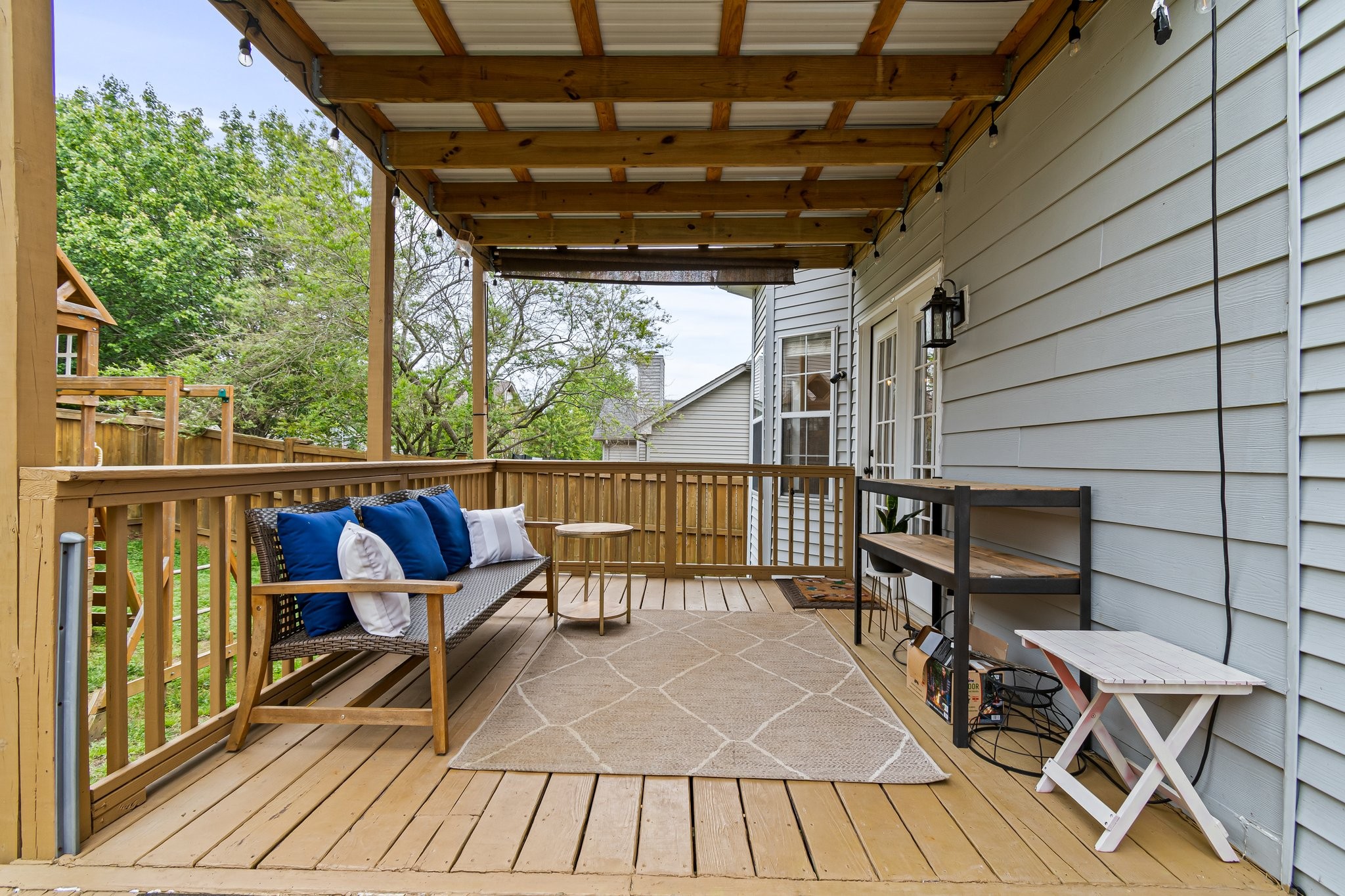 202 Golden Leaf Ct