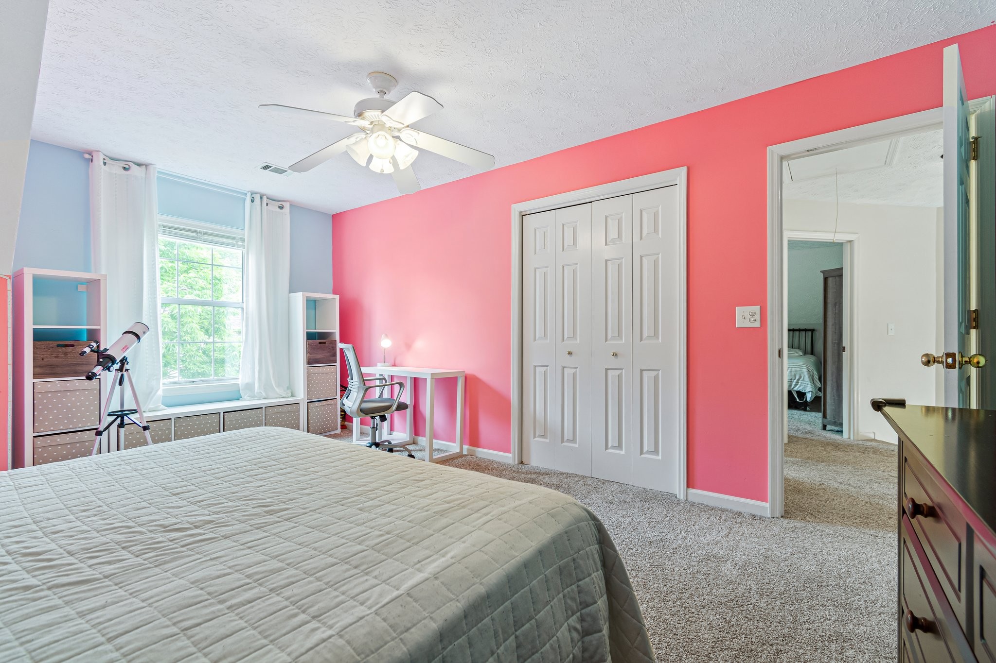 202 Golden Leaf Ct