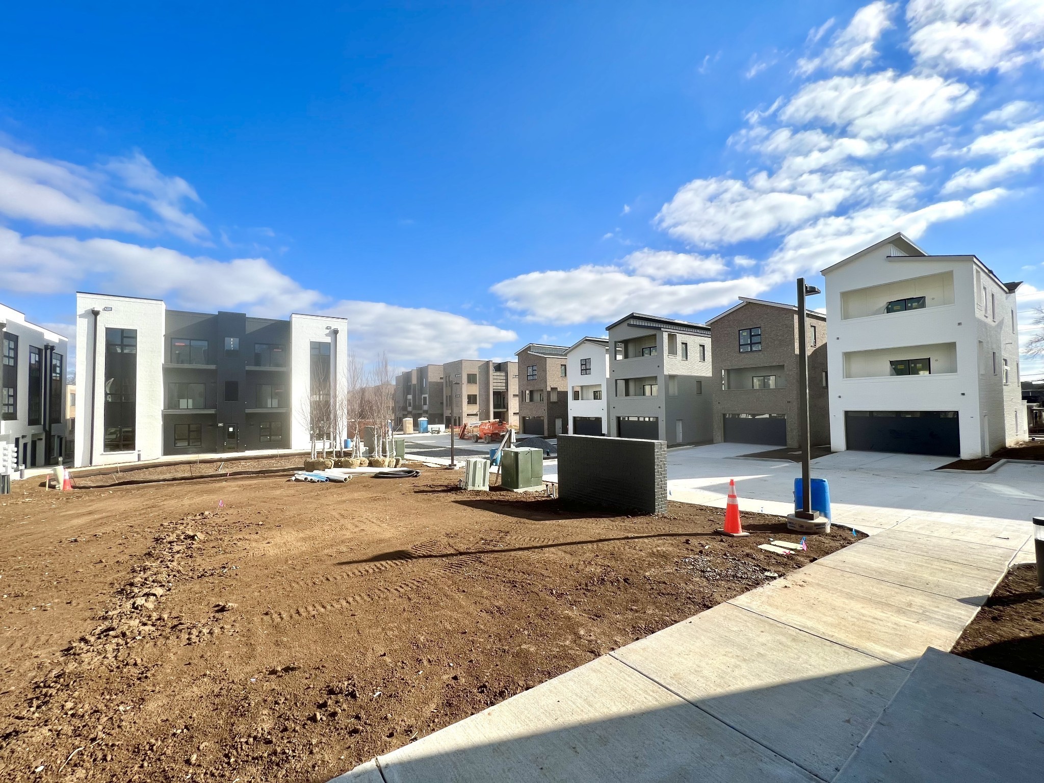 542 Southgate Ave Unit: 104