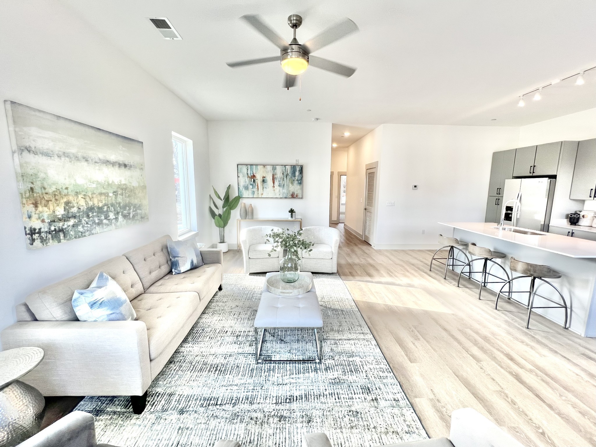 542 Southgate Ave Unit: 104