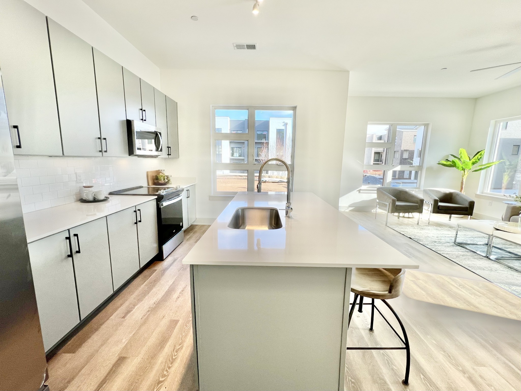 542 Southgate Ave Unit: 104