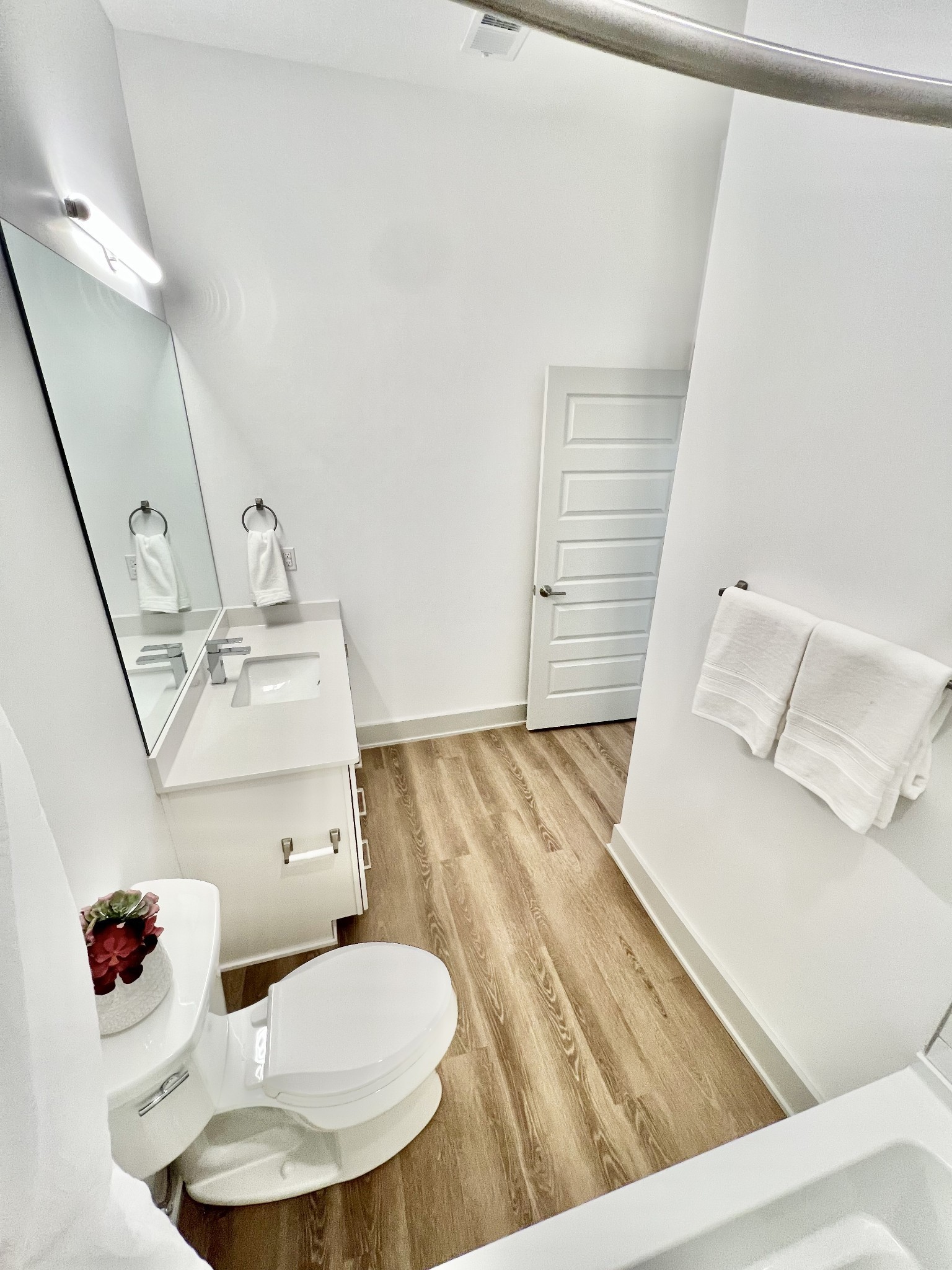 542 Southgate Ave Unit: 304