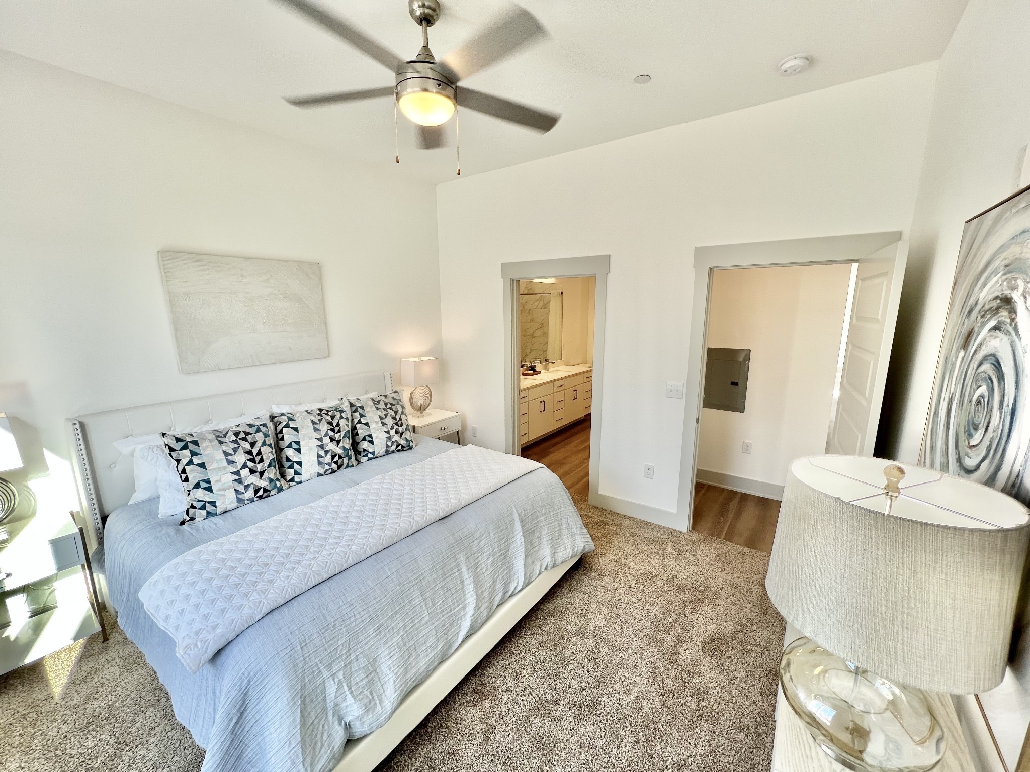542 Southgate Ave Unit: 304