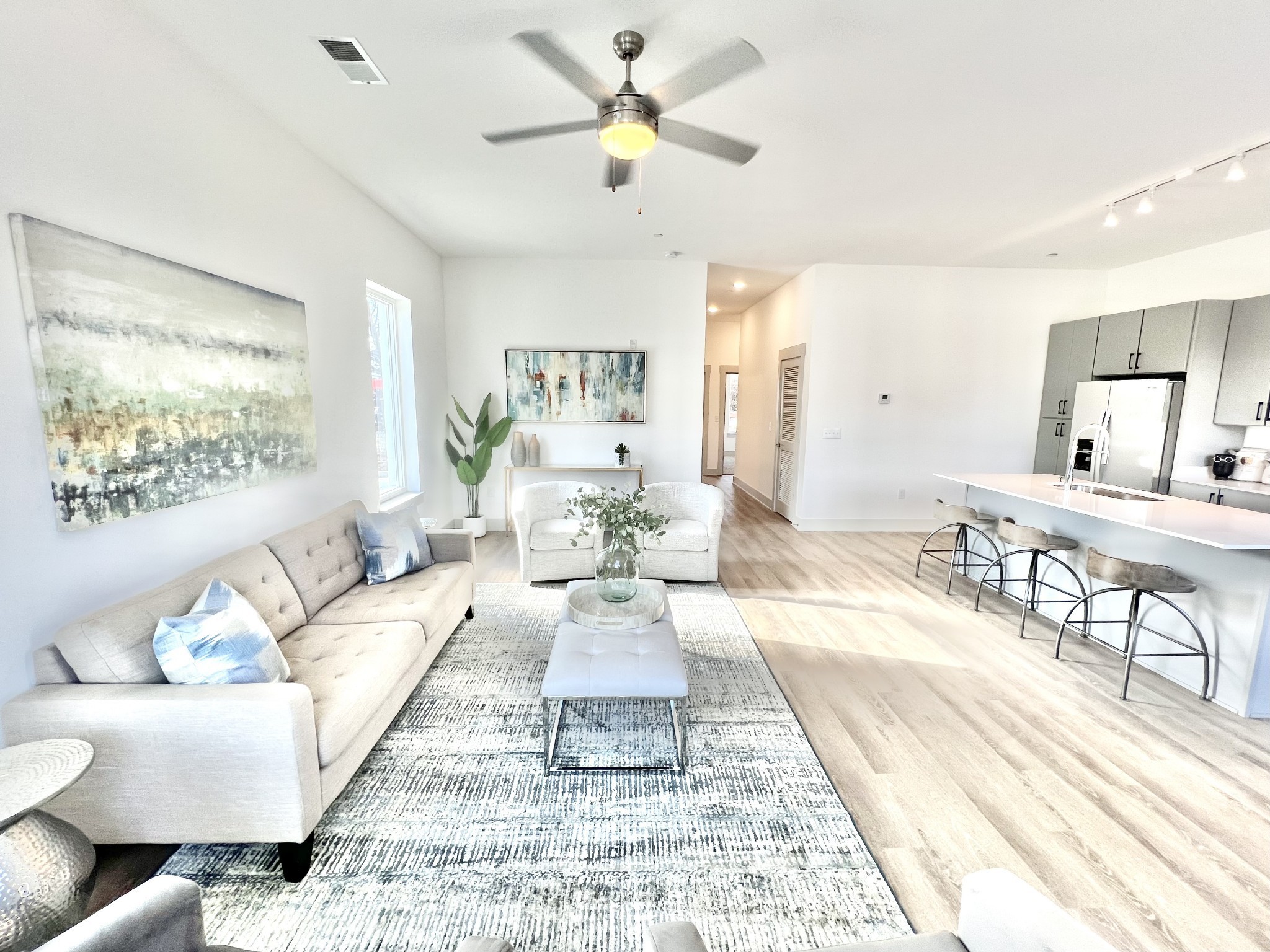 542 Southgate Ave Unit: 304