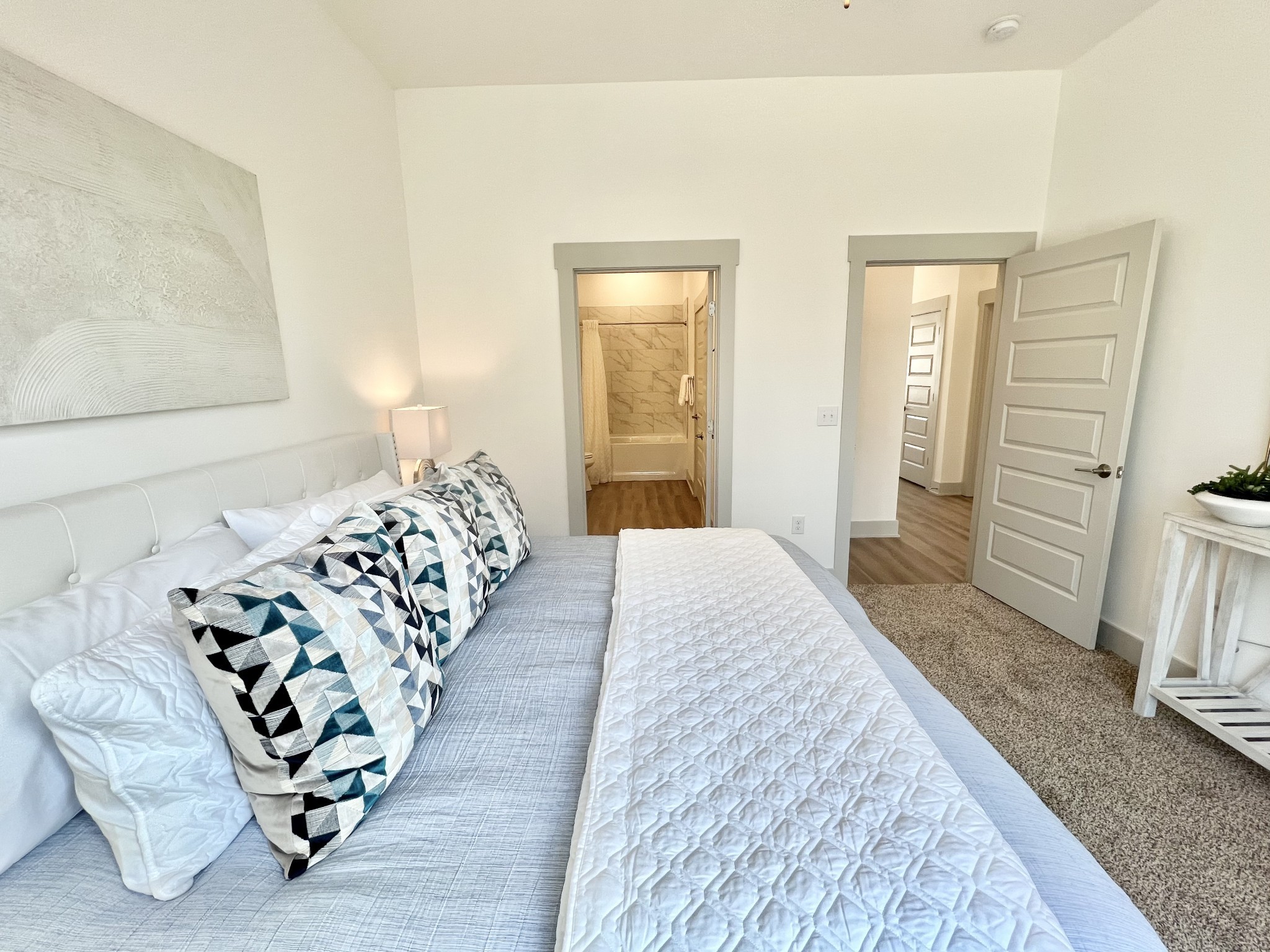 542 Southgate Ave Unit: 304