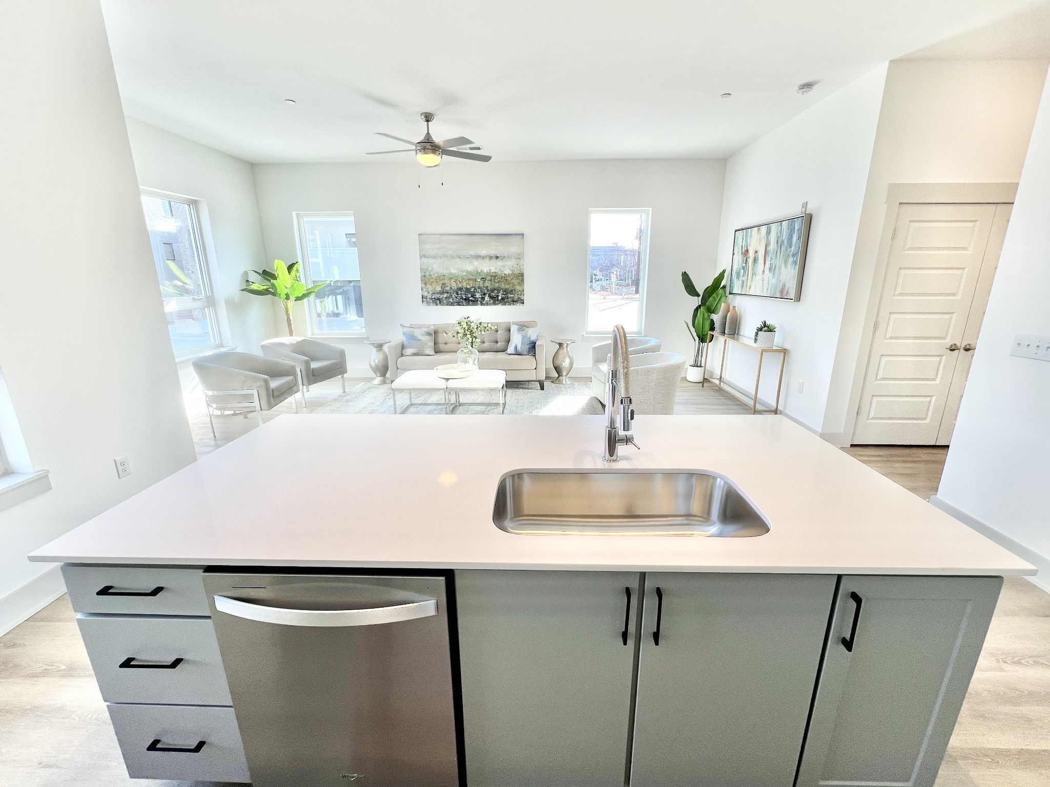 542 Southgate Ave Unit: 304