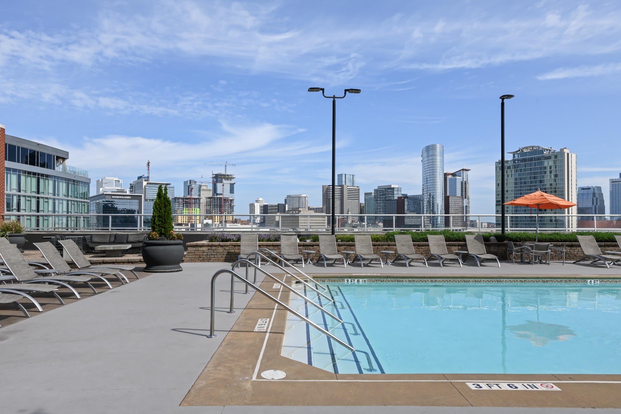 600 12th Ave, S Unit: 1207